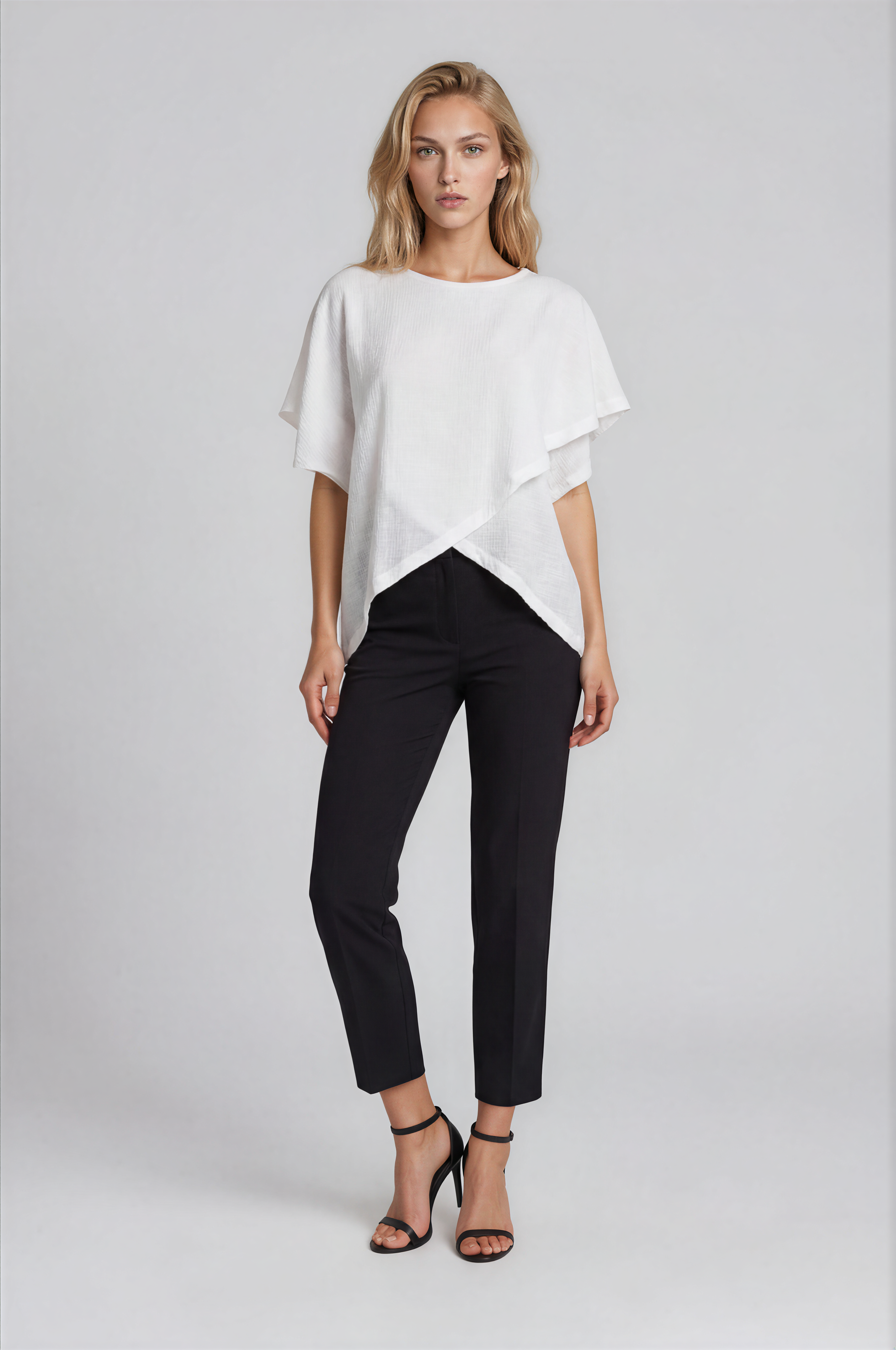 Asimetrik Kesim Kat Detaylı Oversize  Bluz EKRU