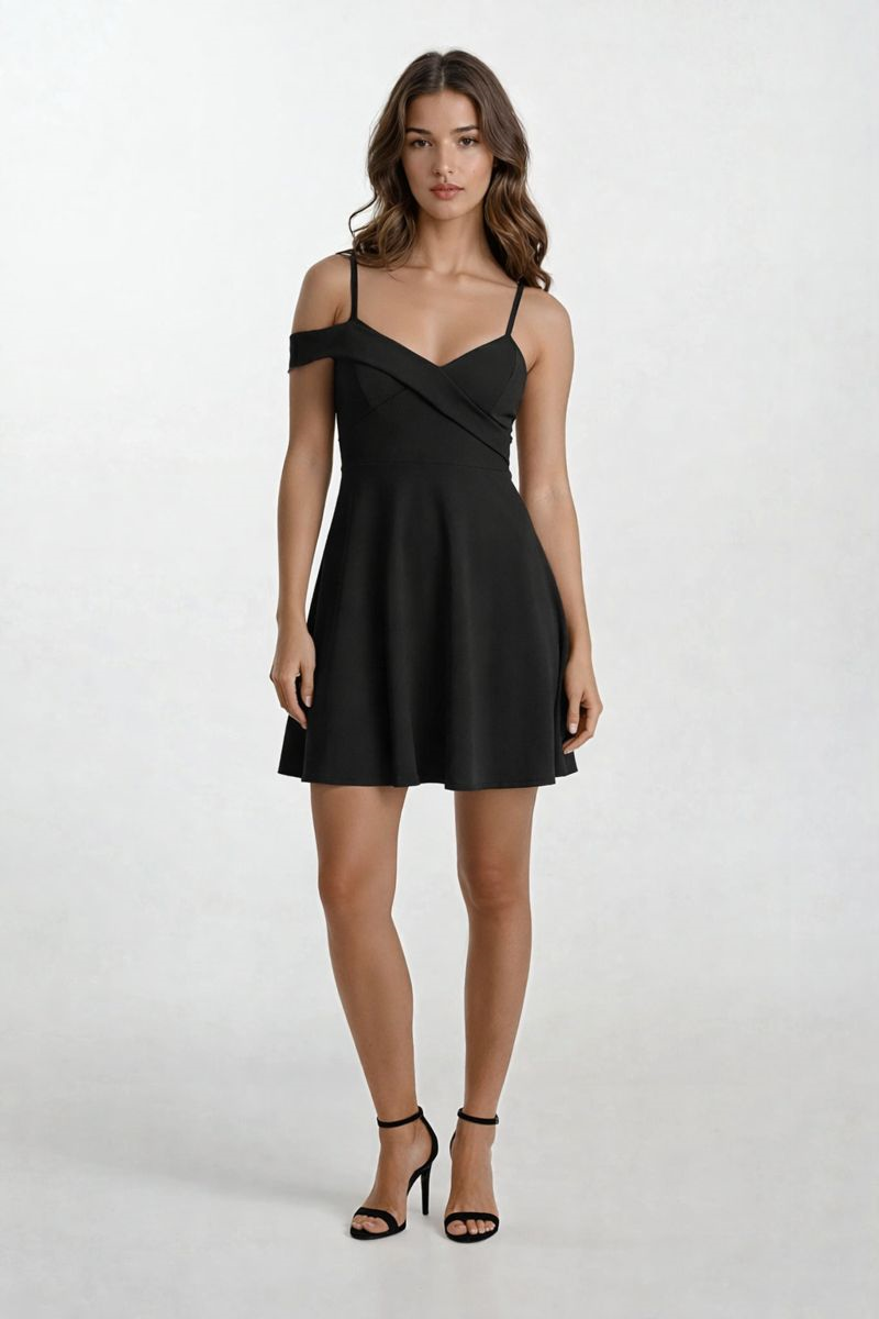 Bambina İnce Askılı Kloş Kısa Abiye Elbise SİYAH