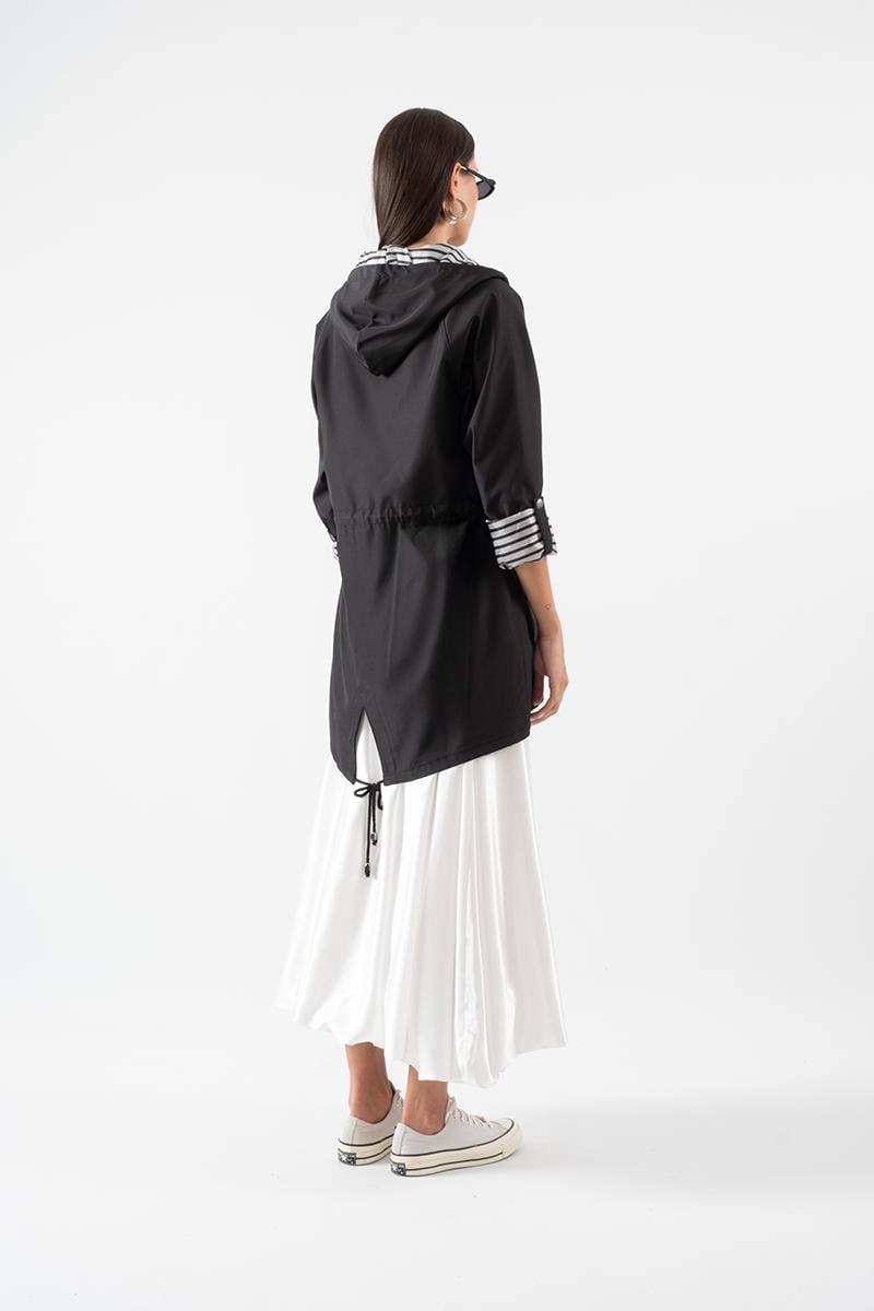 Clemente Kapüşonlu Ayarlanabilir Beli Büzgülü Katlamalı Kol Mont SİYAH