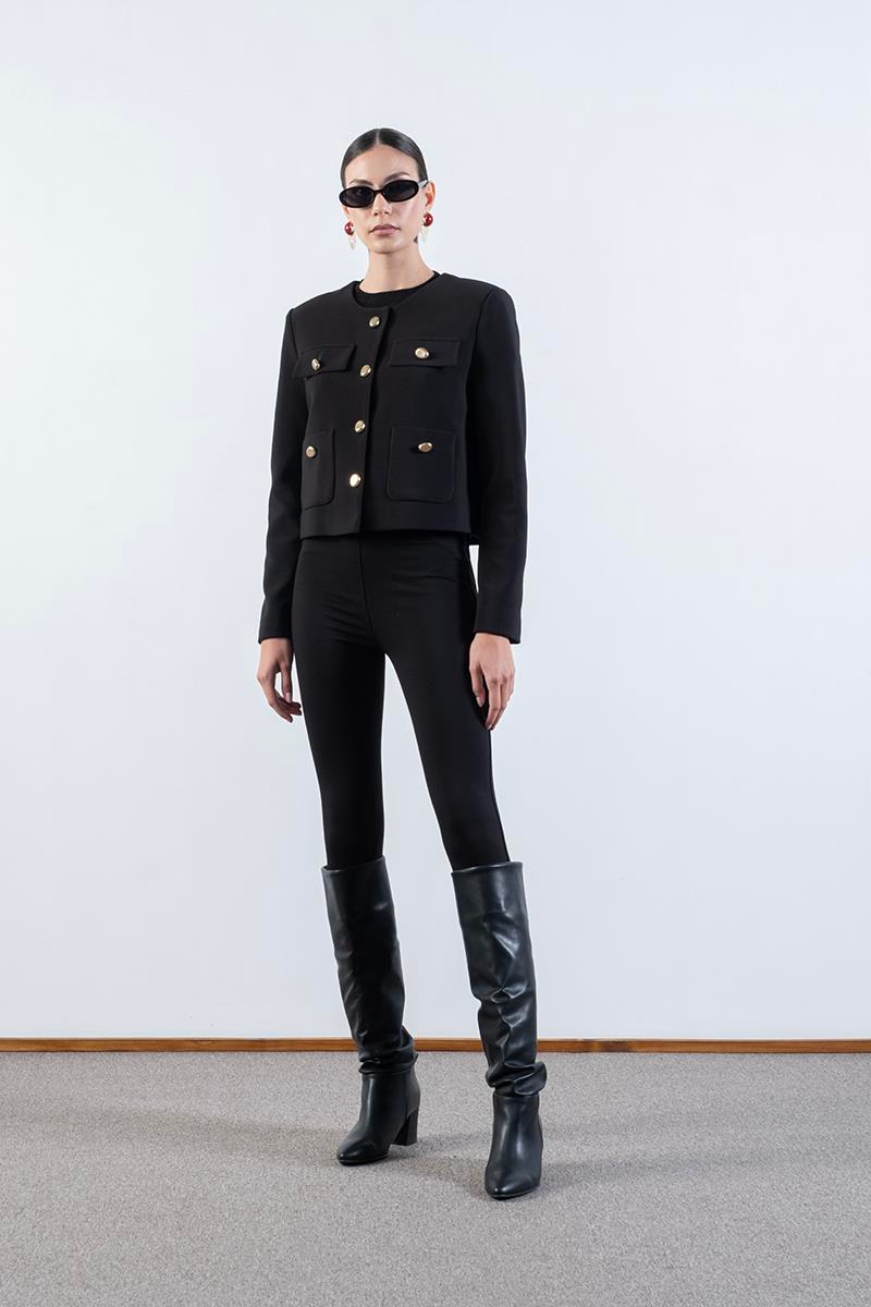 Dalciso Yakasız Cepli Düğmeli Kısa Ceket SİYAH