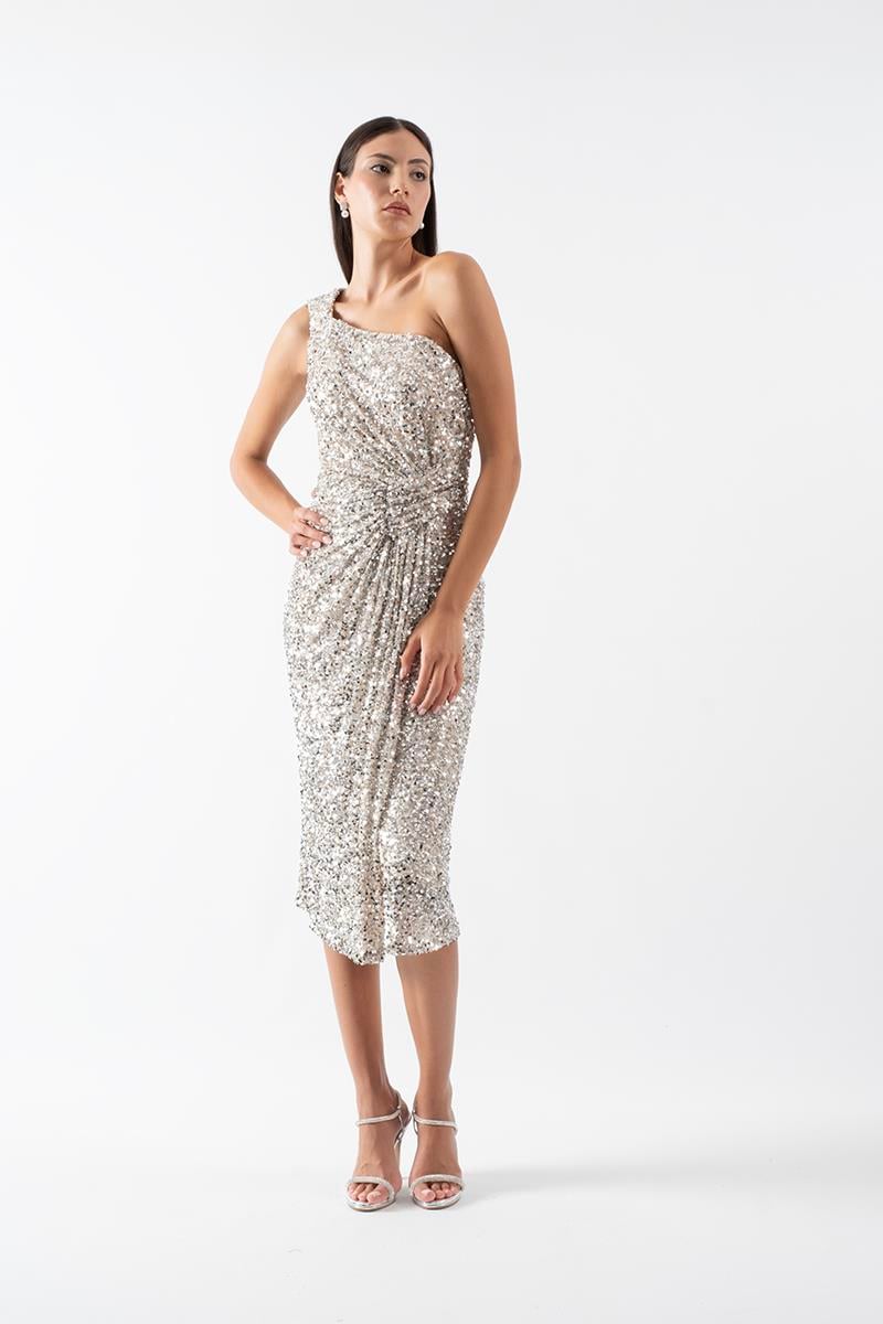 Delmo Tek Omuz Kayık Yaka Anvelop Pileli Kısa Abiye Elbise BEJ