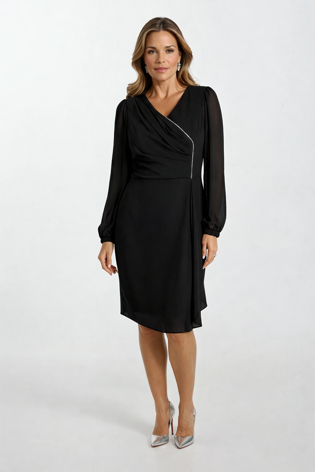 Demetra V Yaka Pileli Taş Aksesuarlı Kısa Abiye Elbise SİYAH