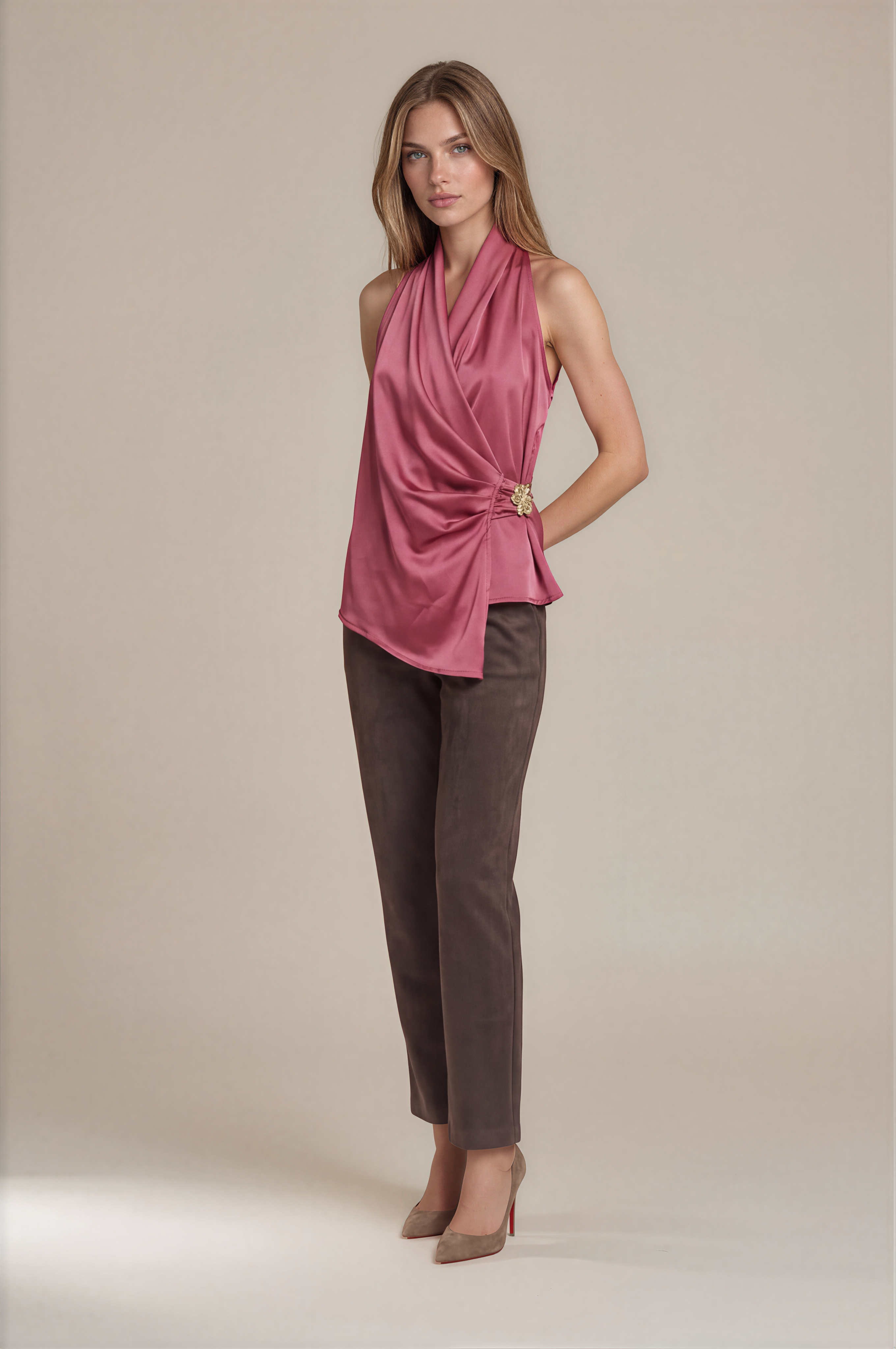 Drapeli Degaje Yaka Yanda Toka Detaylı Asimetrik Bluz BORDO