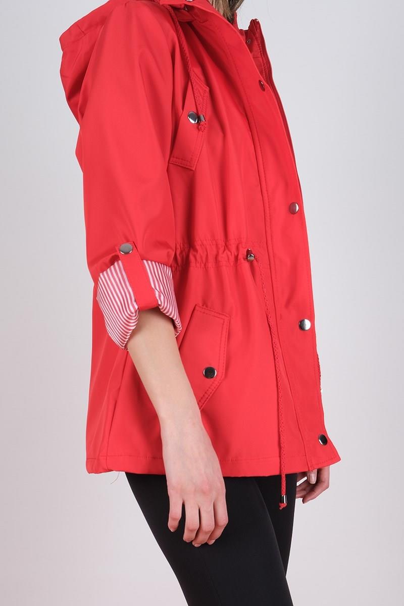 Goudot Kapüşonlu Mevsimlik Parka – Beli Büzgülü, Çıtçıt Detaylı KIRMIZI