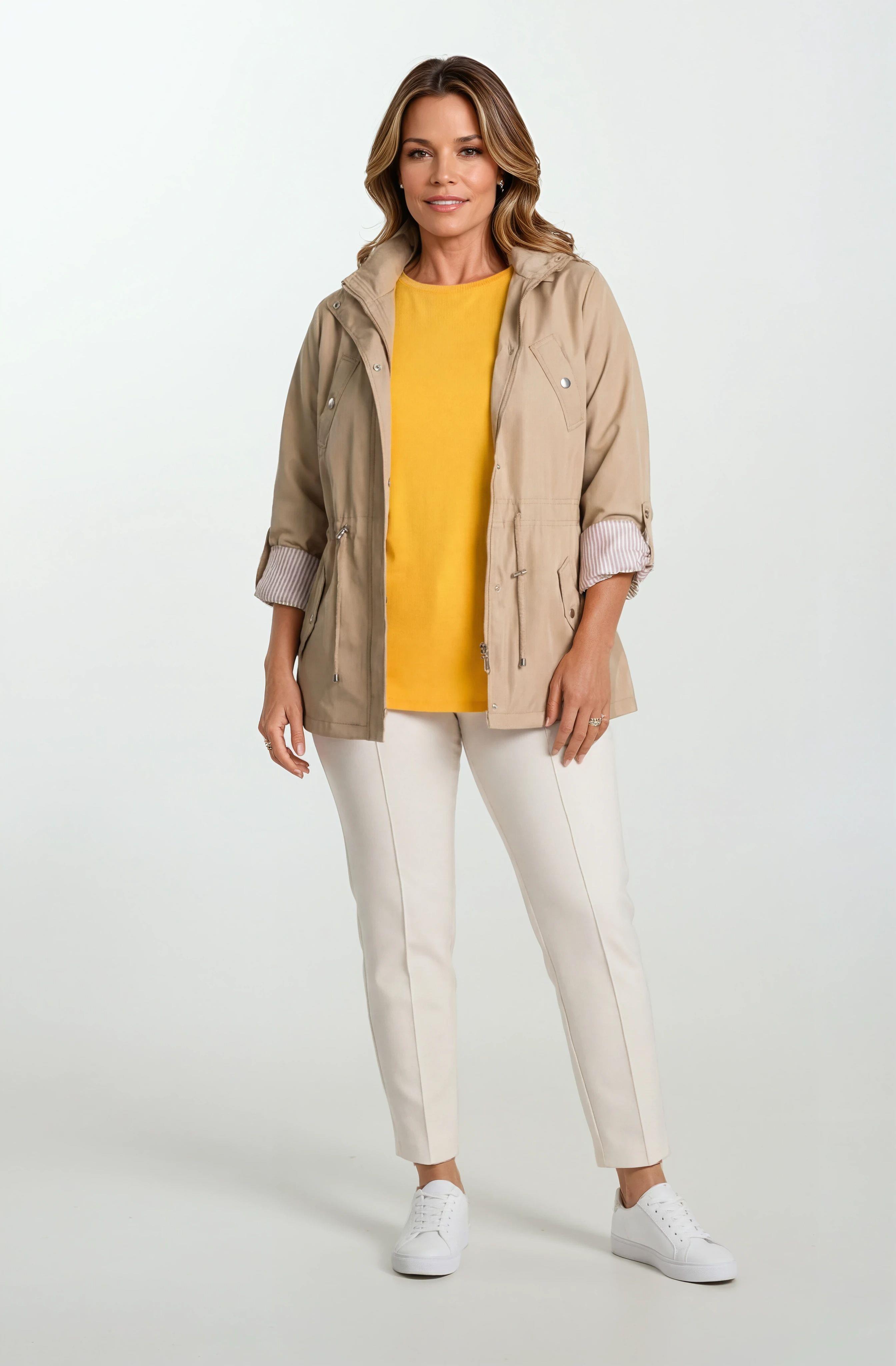 Goudot Kapüşonlu Mevsimlik Parka – Beli Büzgülü, Çıtçıt Detaylı CAMEL