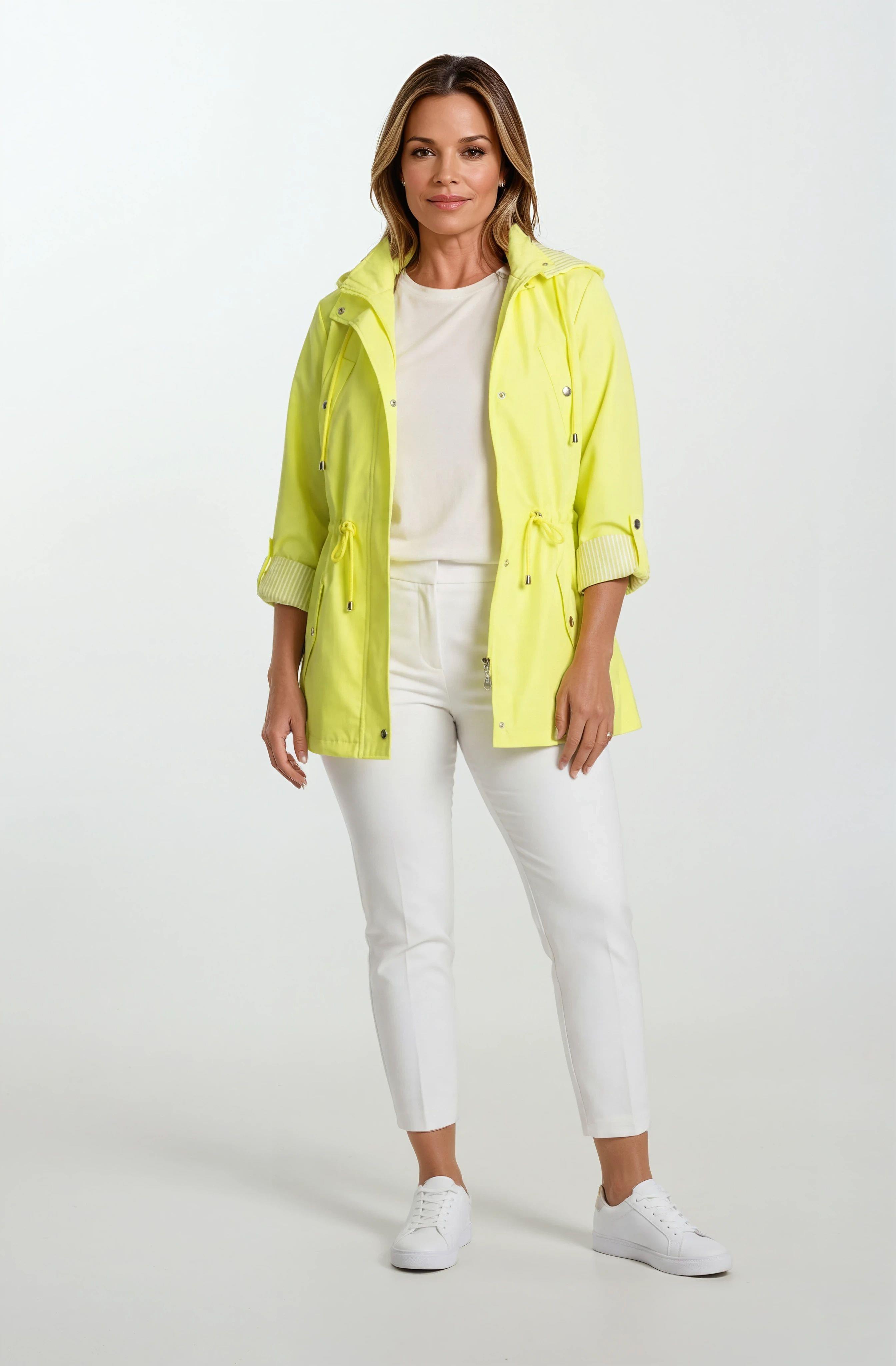 Goudot Kapüşonlu Mevsimlik Parka – Beli Büzgülü, Çıtçıt Detaylı AÇIK YEŞİL