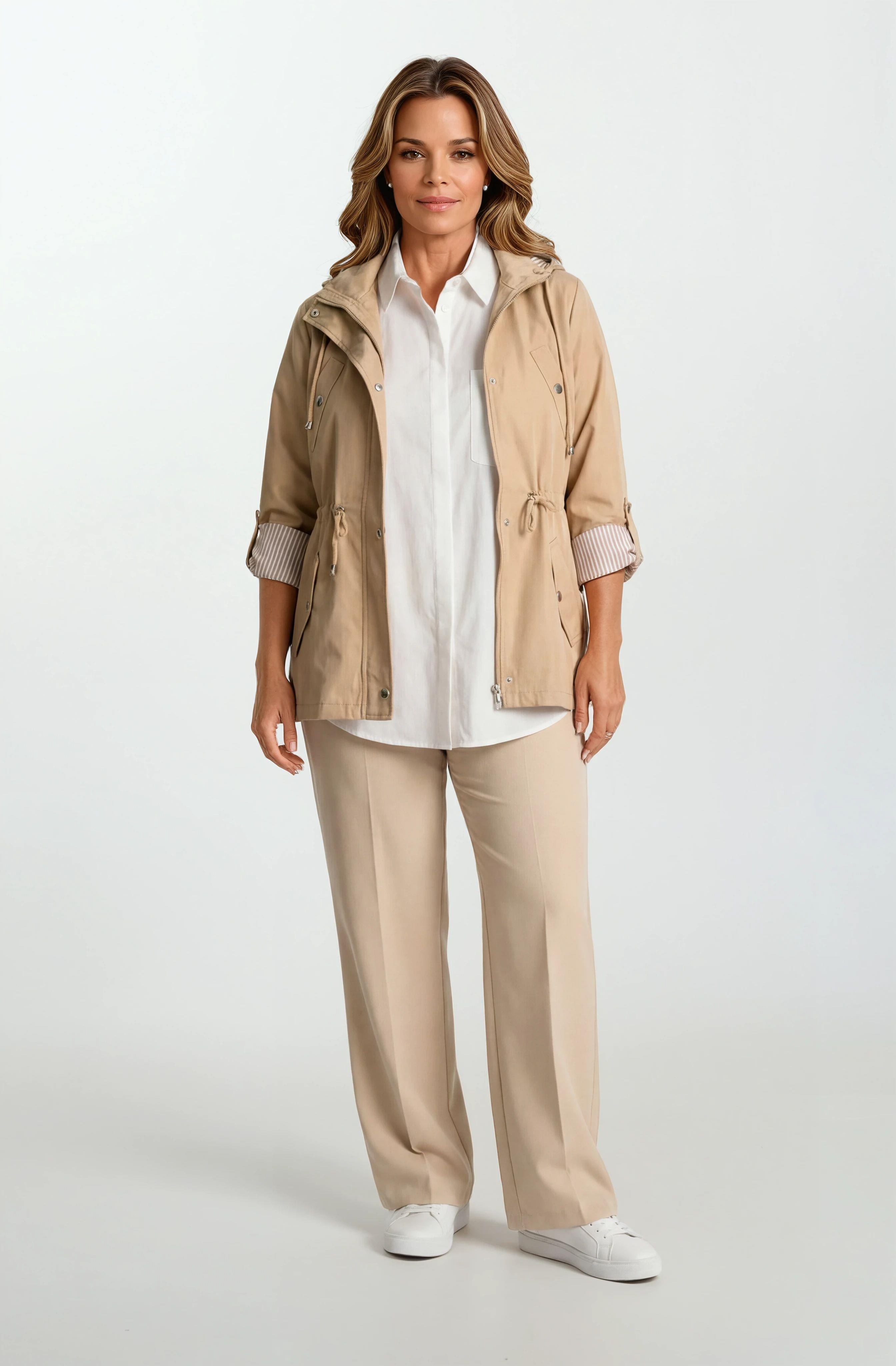 Goudot Kapüşonlu Mevsimlik Parka – Beli Büzgülü, Çıtçıt Detaylı AÇIK CAMEL