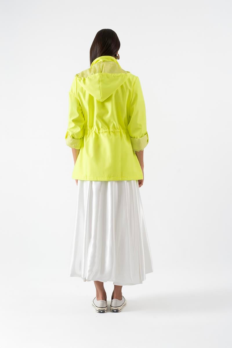 Goudot Kapüşonlu Mevsimlik Parka – Beli Büzgülü, Çıtçıt Detaylı AÇIK YEŞİL