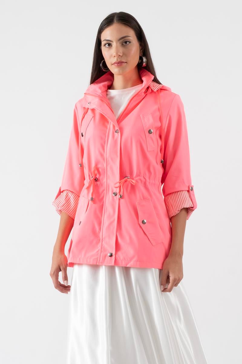 Goudot Kapüşonlu Mevsimlik Parka – Beli Büzgülü, Çıtçıt Detaylı PEMBE