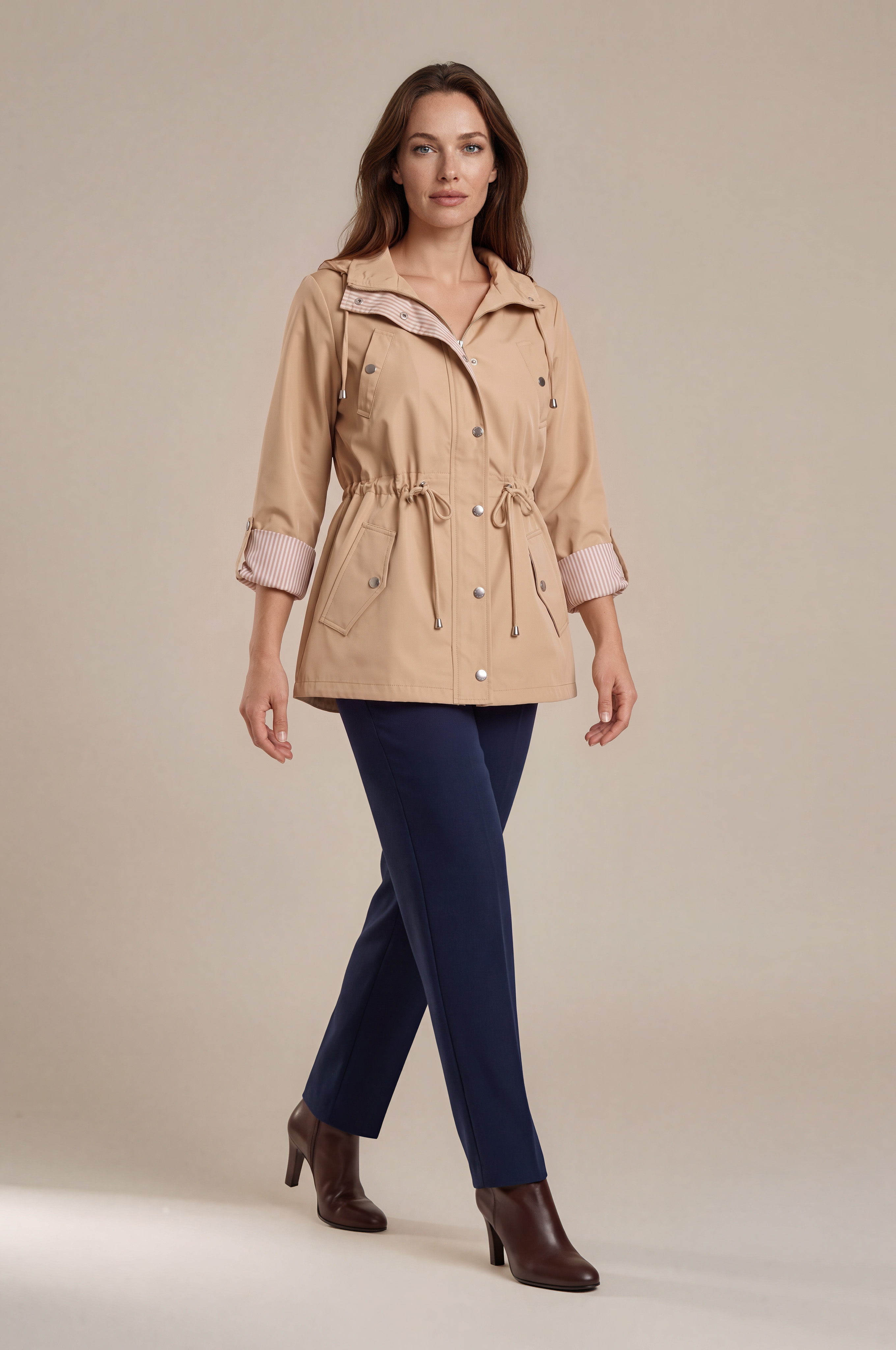 İnce Astarlı Su İtici Kapüşonlu Baharlık Kısa Parka 36-50 – Goudot CAMEL