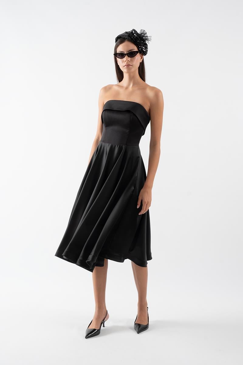 İvette Straplez Sırt Çapraz Bağcıklı Kloş Kısa Abiye Elbise SİYAH