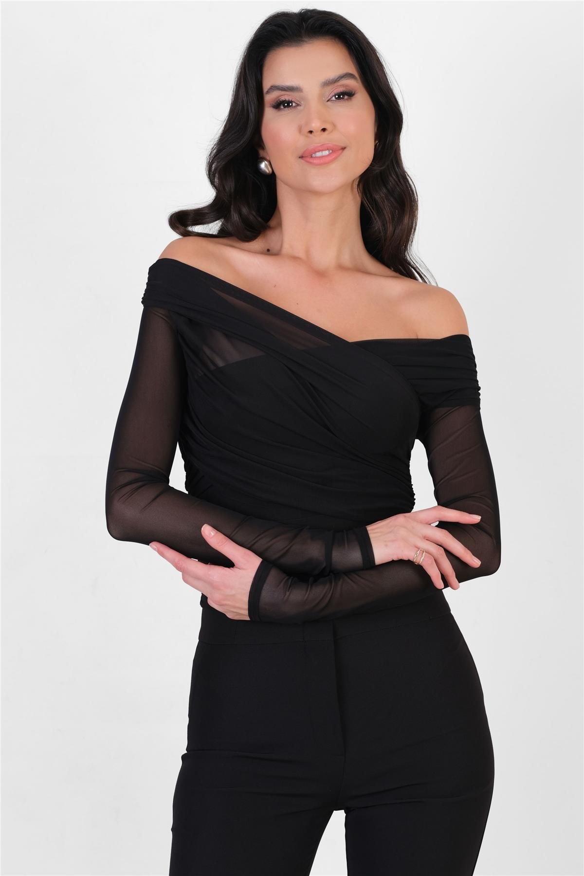Ordes Kruvaze Omuz Büzgülü Bluz SİYAH