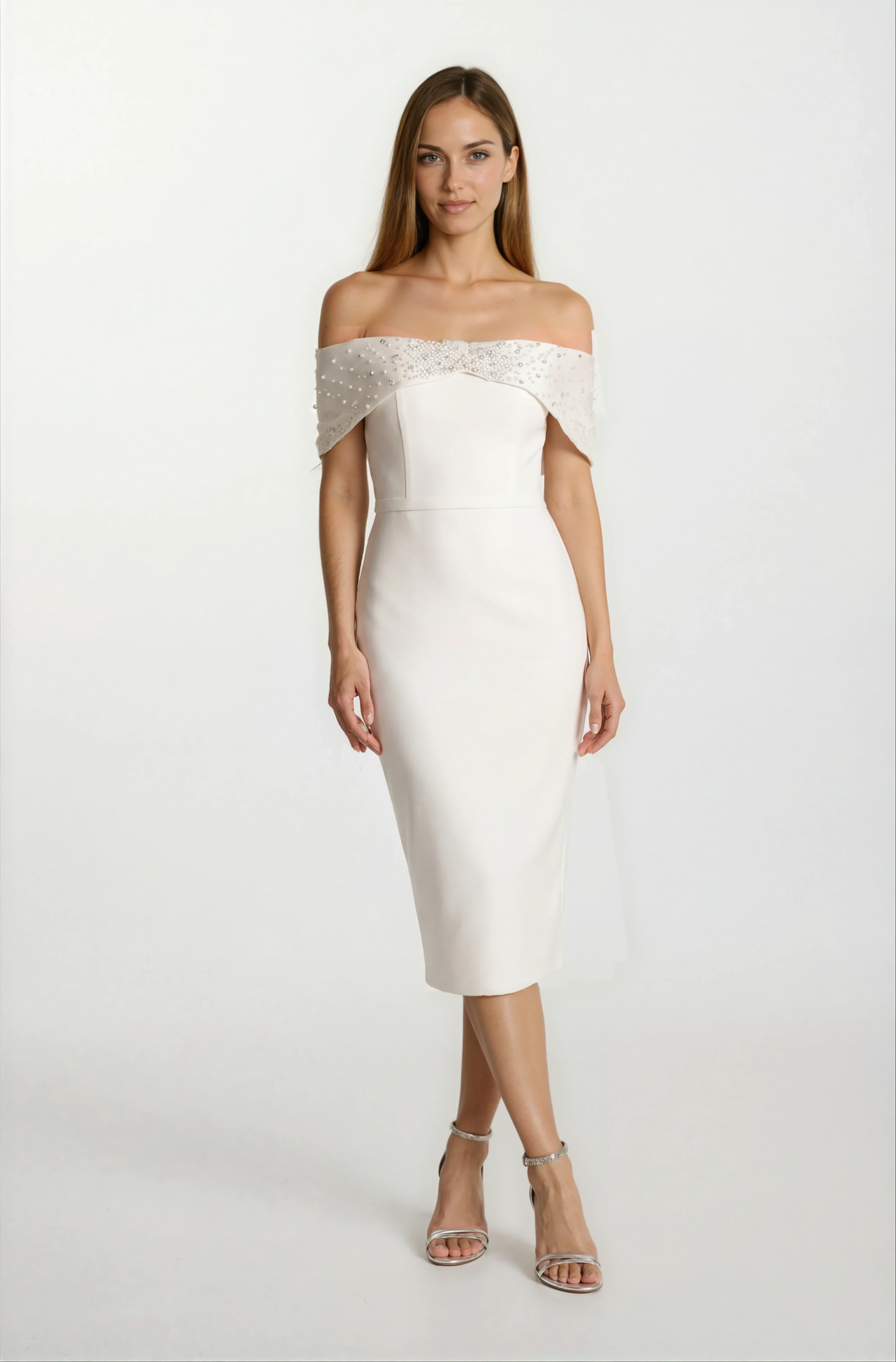 Orielle Düşük Kol Straplez İnci İşlemeli Midi Abiye Elbise EKRU