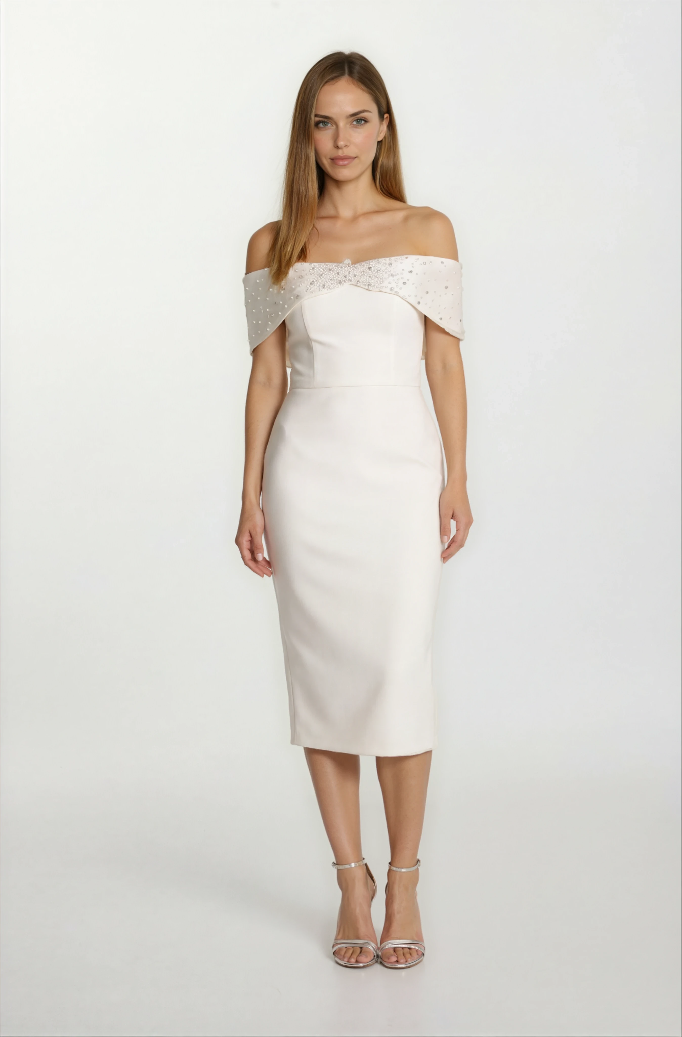 Orielle Düşük Kol Straplez İnci İşlemeli Midi Abiye Elbise EKRU