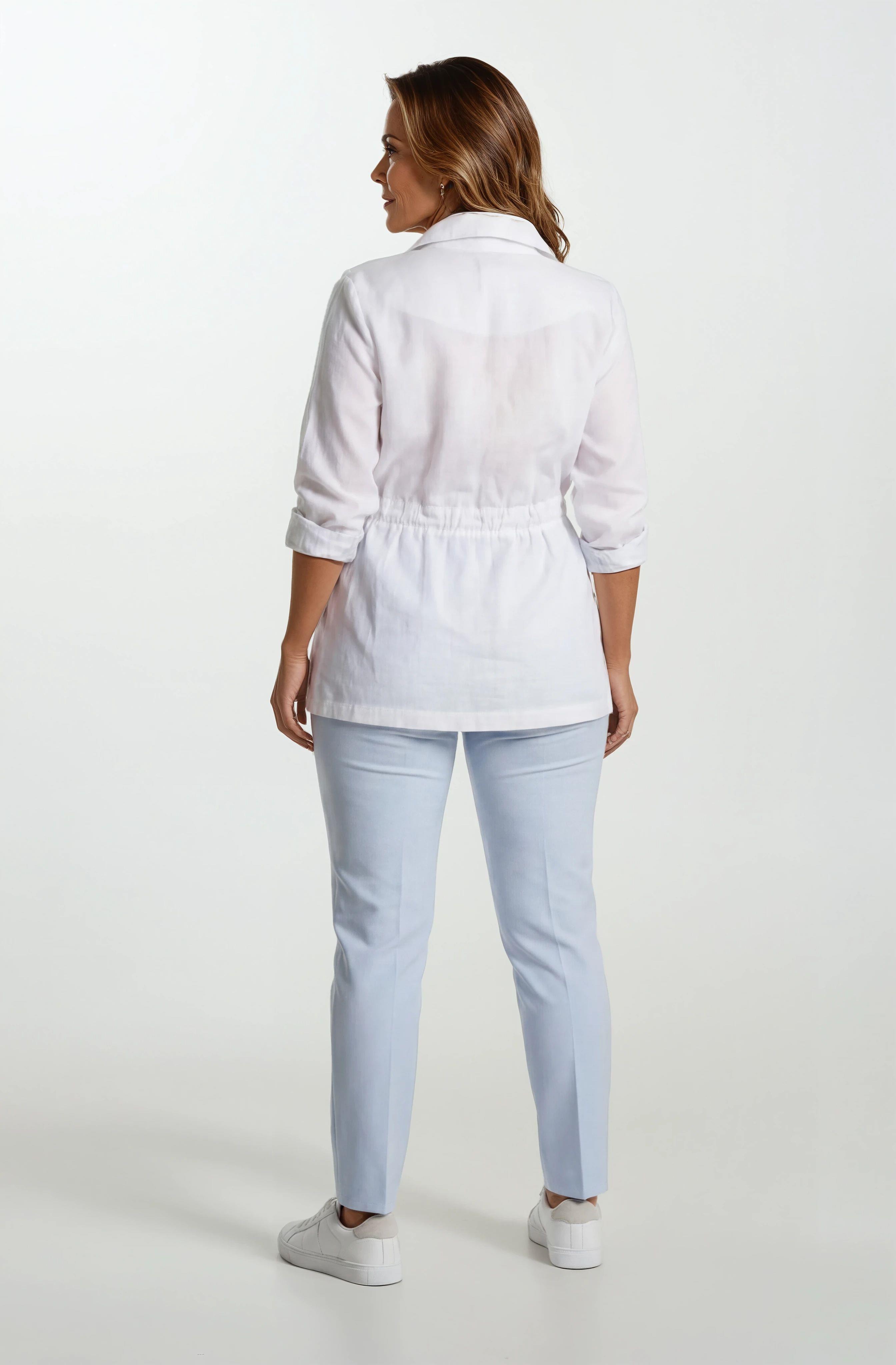 Oriente Dik Yaka Fermuarlı Çıtçıtlı Kaban BEYAZ