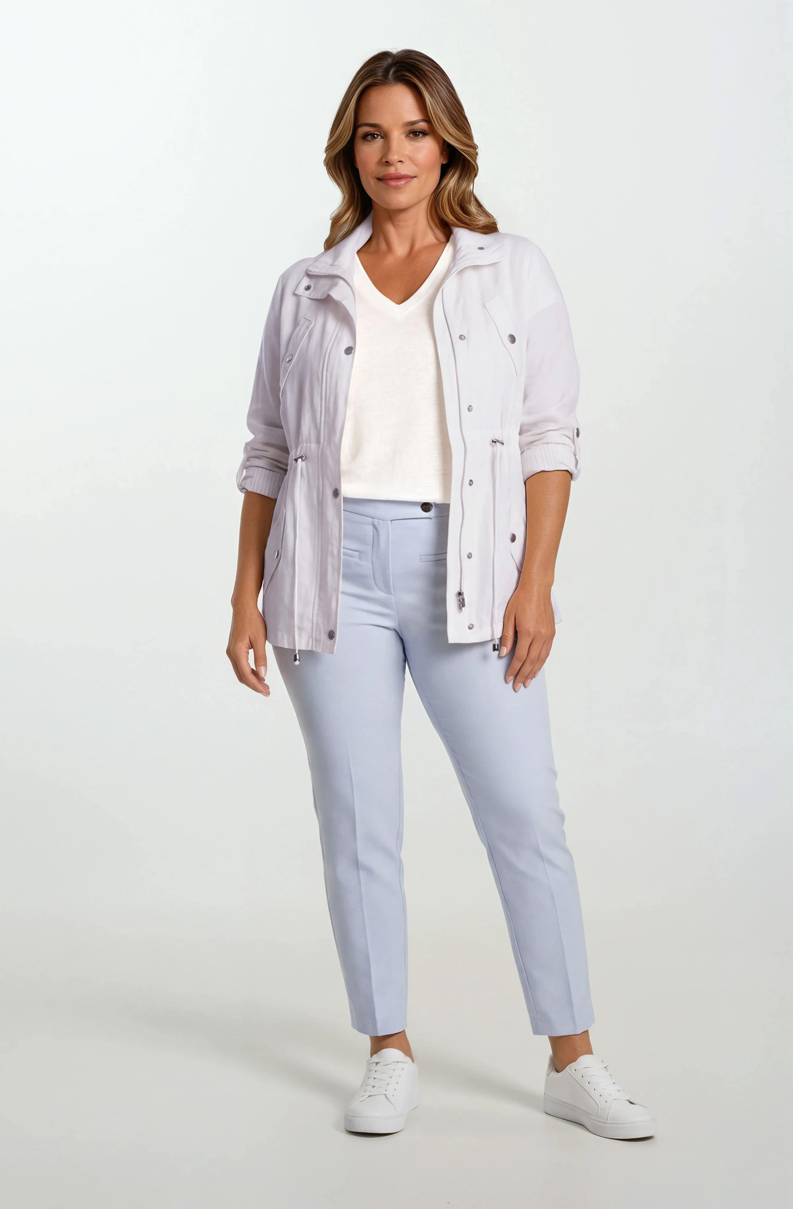 Oriente Dik Yaka Fermuarlı Çıtçıtlı Kaban BEYAZ