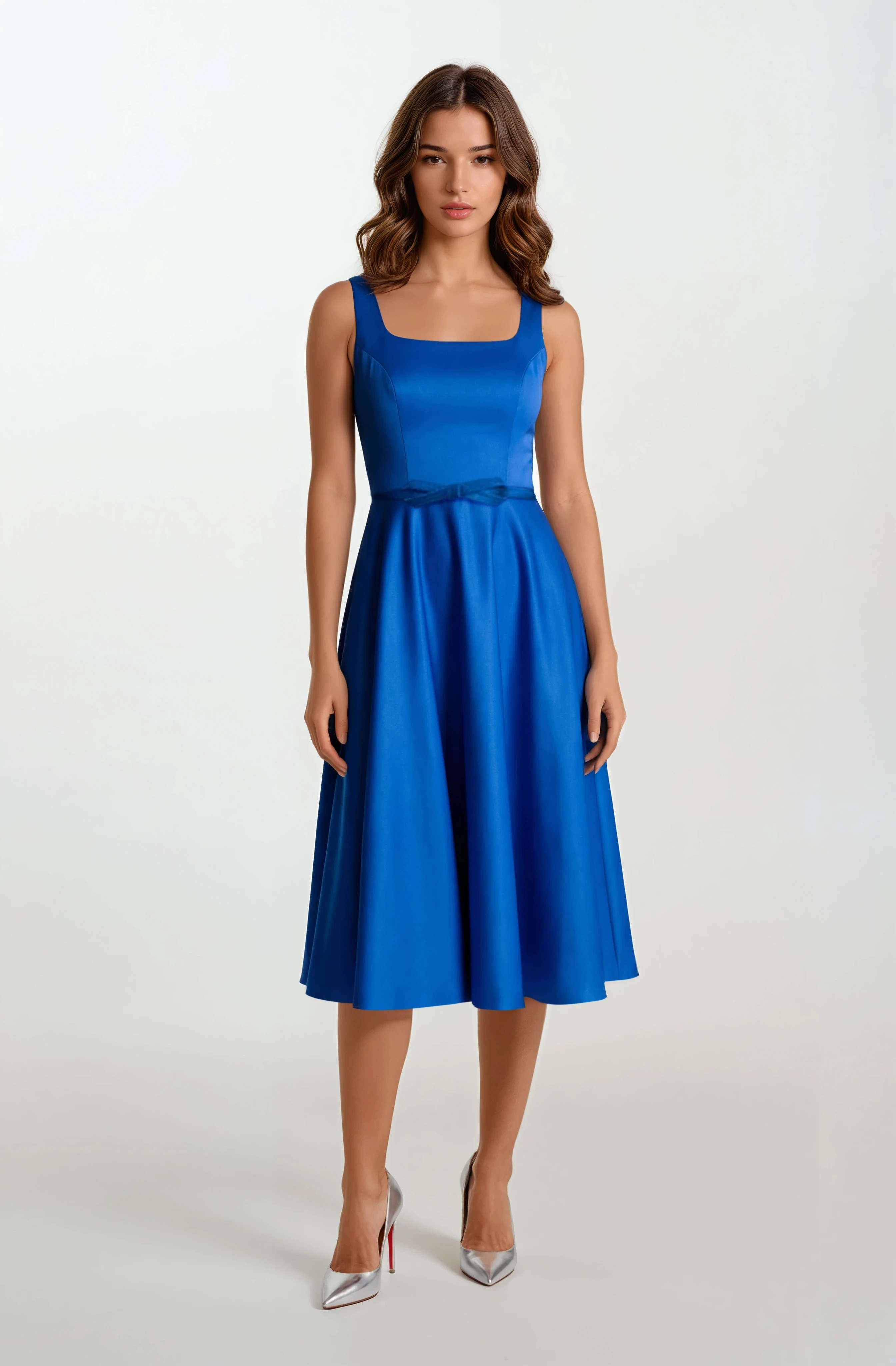 Orsetta Kare Yaka Askılı Kloş Fiyonk Kemerli Uzun Abiye Elbise SAKS