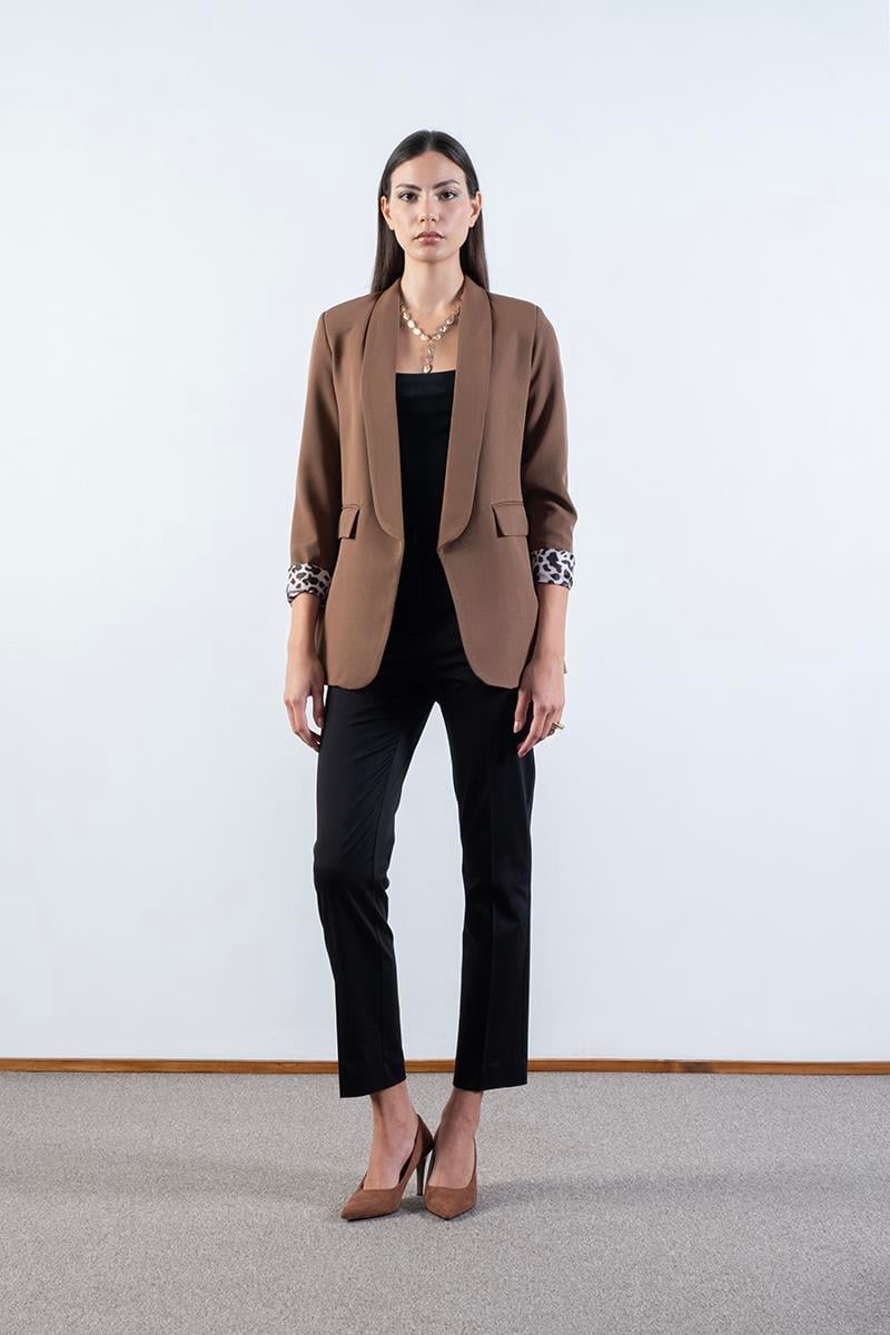 Orsilda Şal Yakada Gül Detaylı Ceket KAHVE