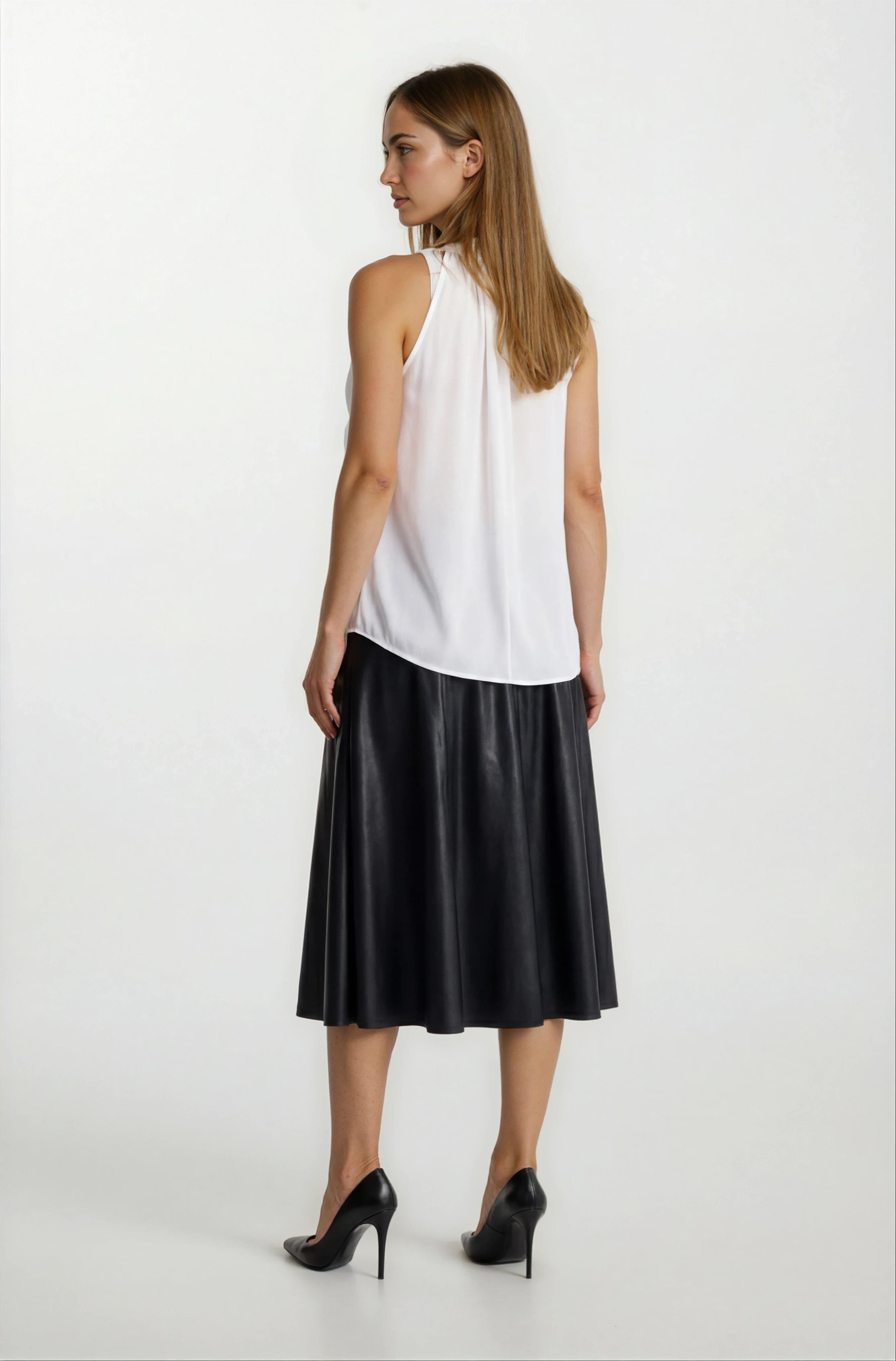 Osmelia Dik Yaka Kolsuz Bluz EKRU