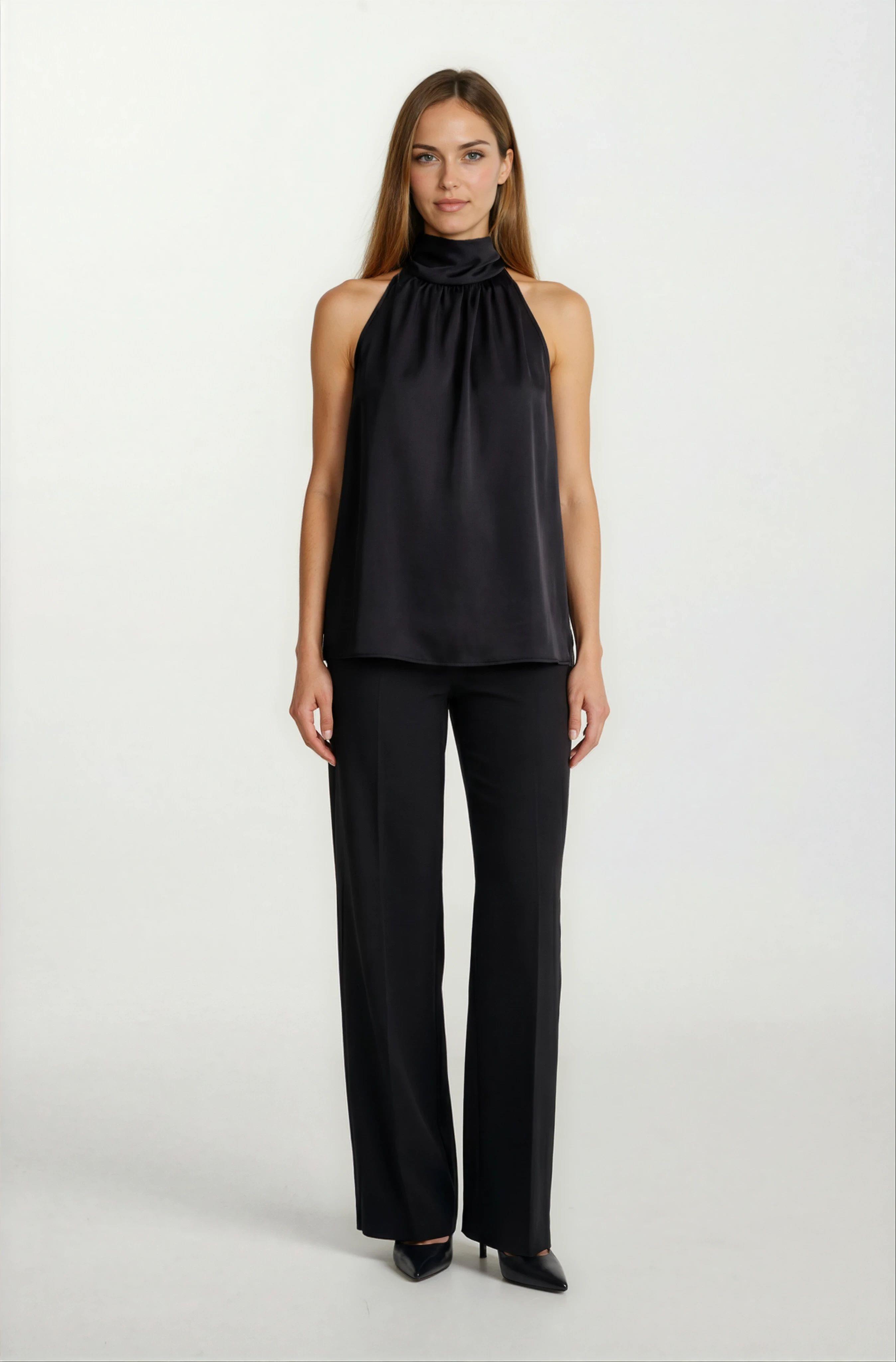 Osmelia Dik Yaka Kolsuz Bluz SİYAH