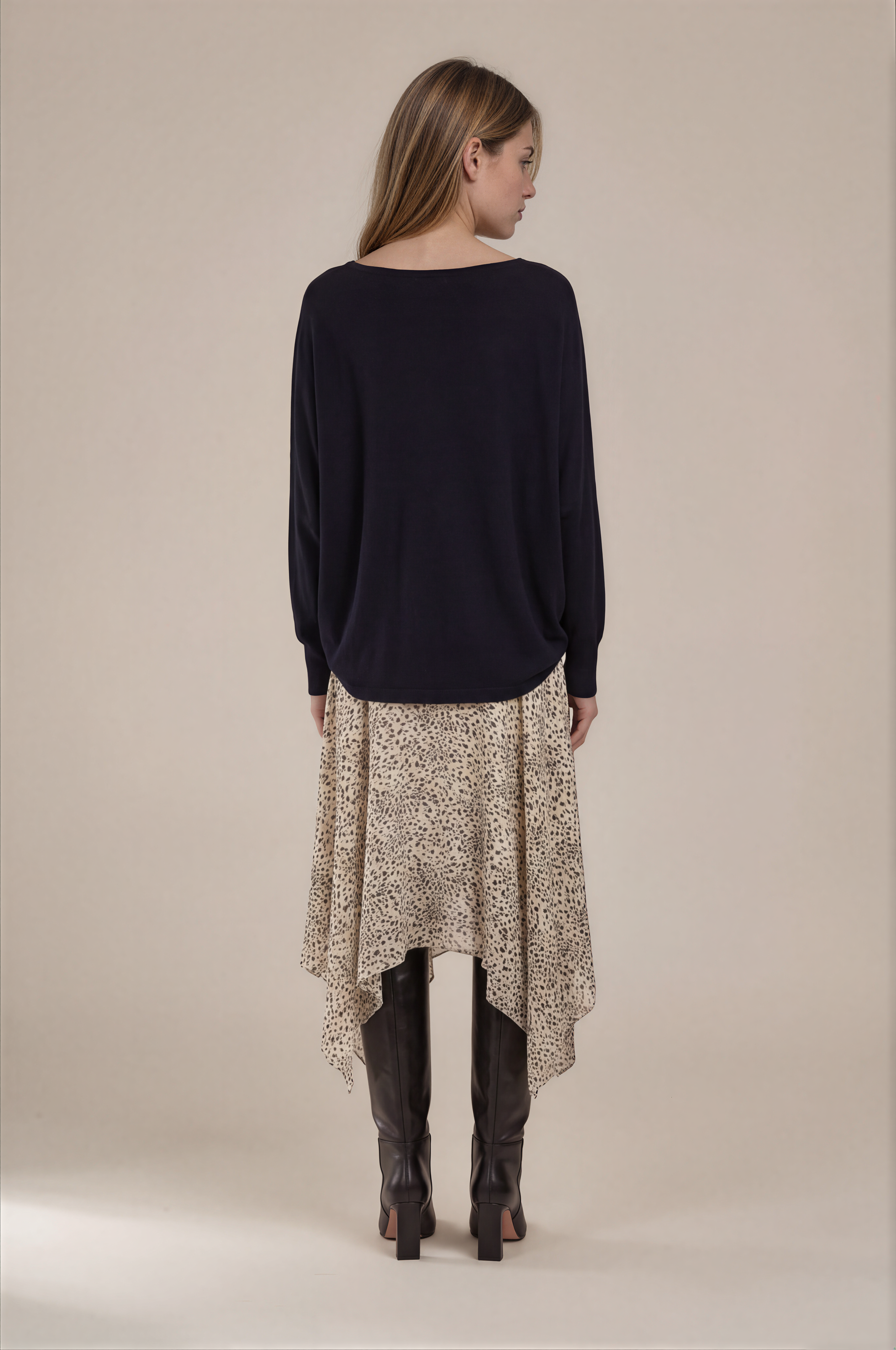 Oversize Kayık Yaka Triko SİYAH