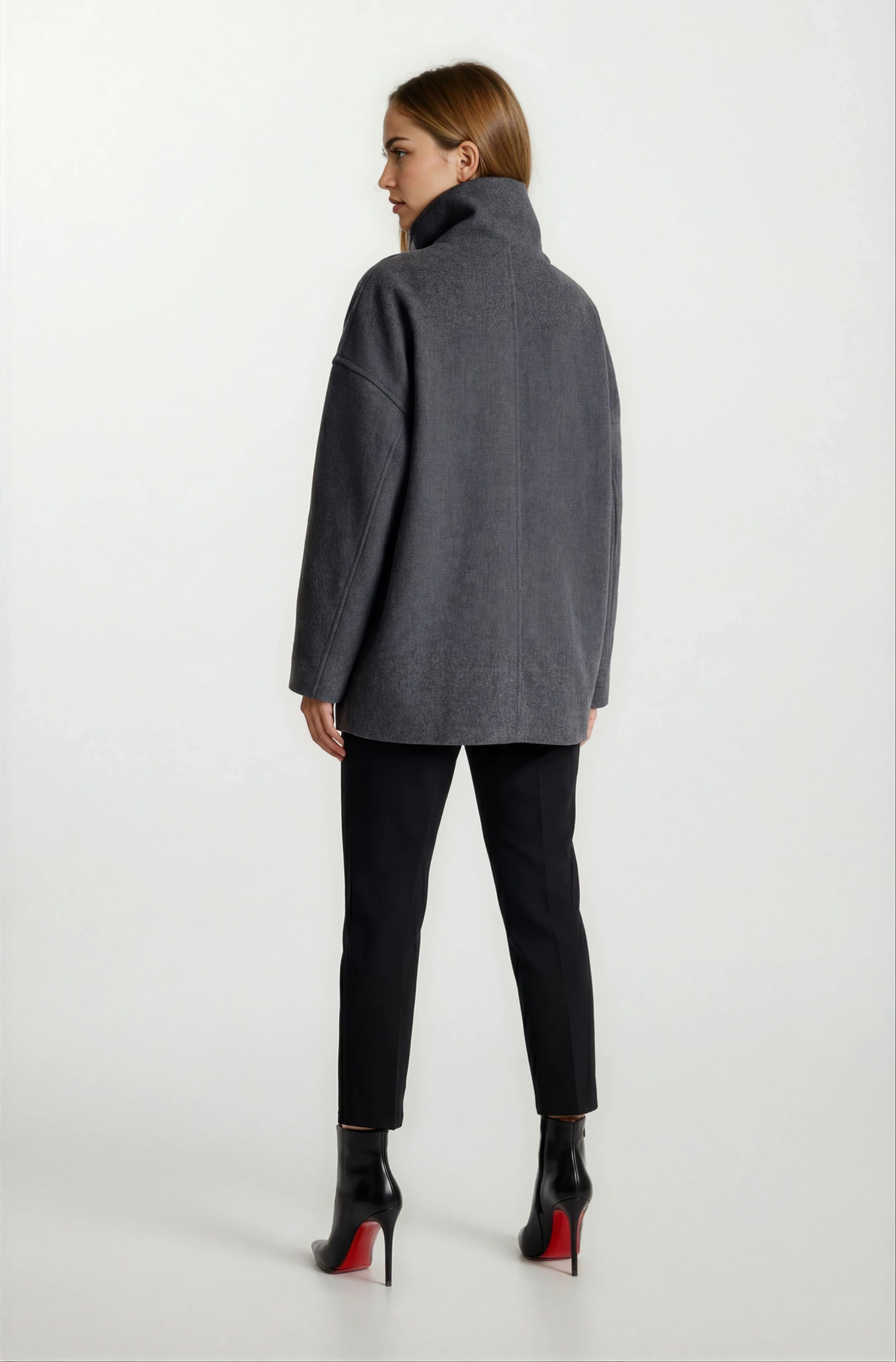 Pellegrina Dik Yaka Yandan Cepli Geniş Kesim Mont FÜME