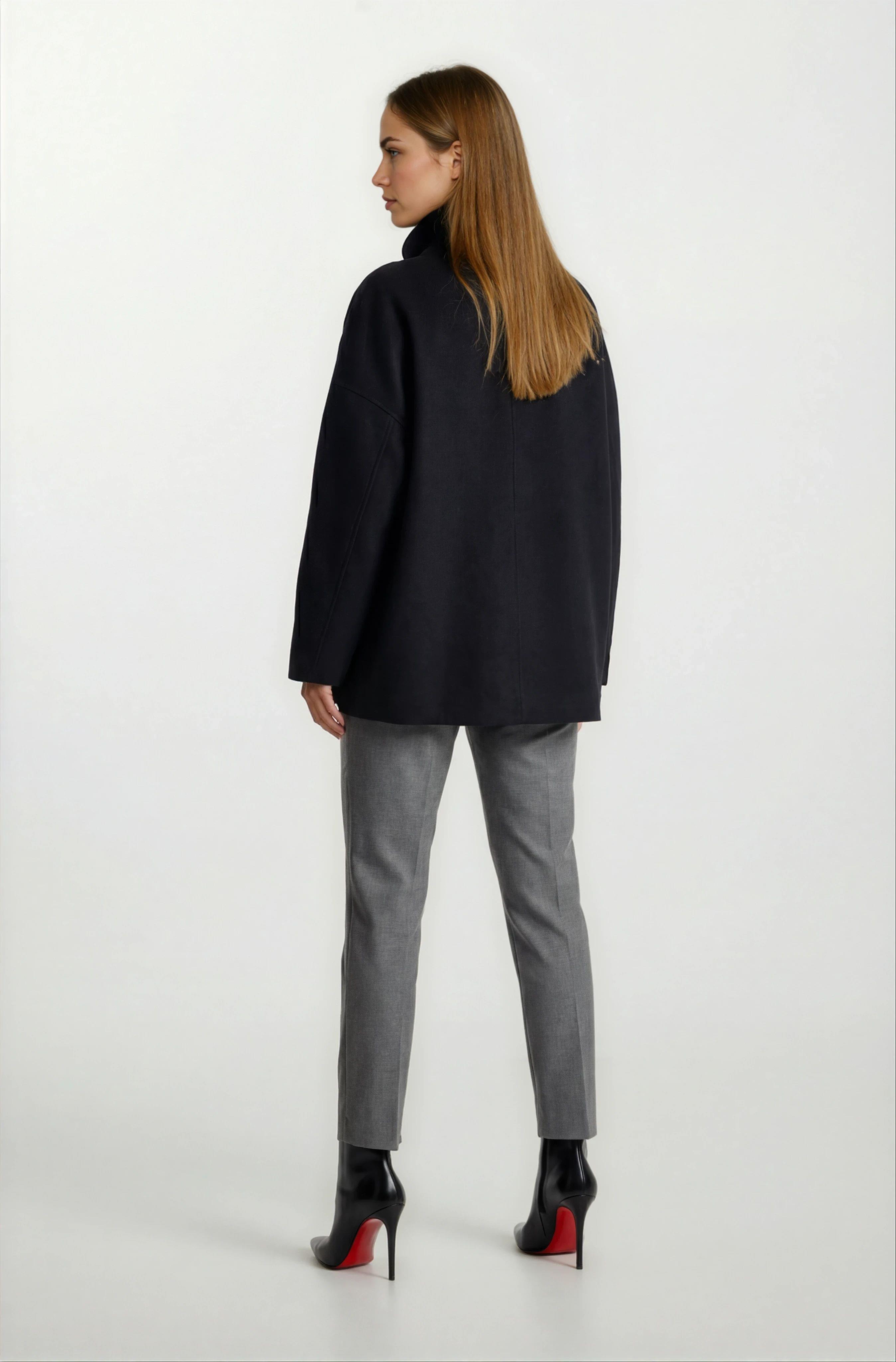 Pellegrina Dik Yaka Yandan Cepli Geniş Kesim Mont SİYAH