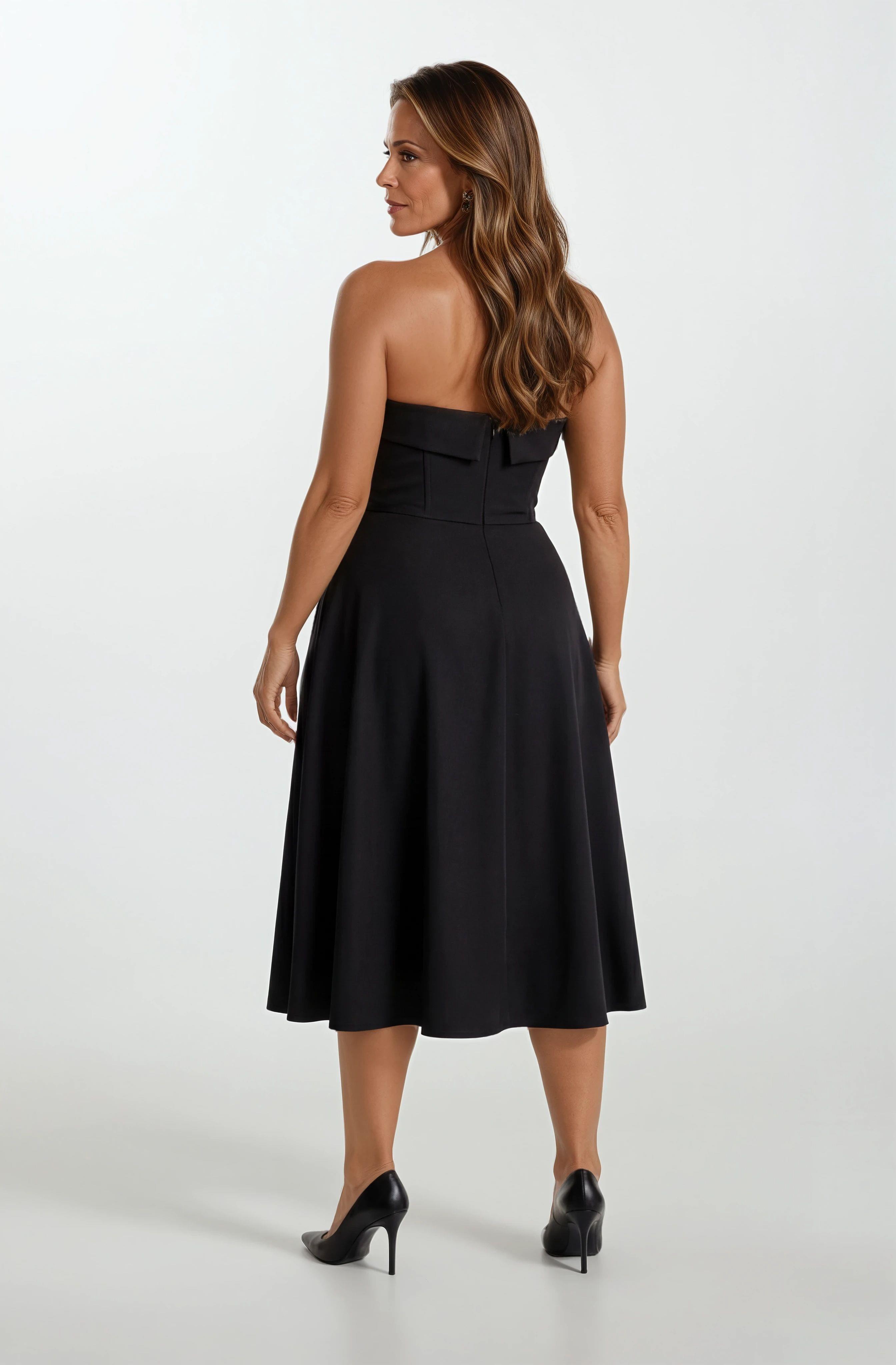 Peltz Straplez Yaka Kloş Taş İşleme Detaylı Kısa Abiye Elbise SİYAH