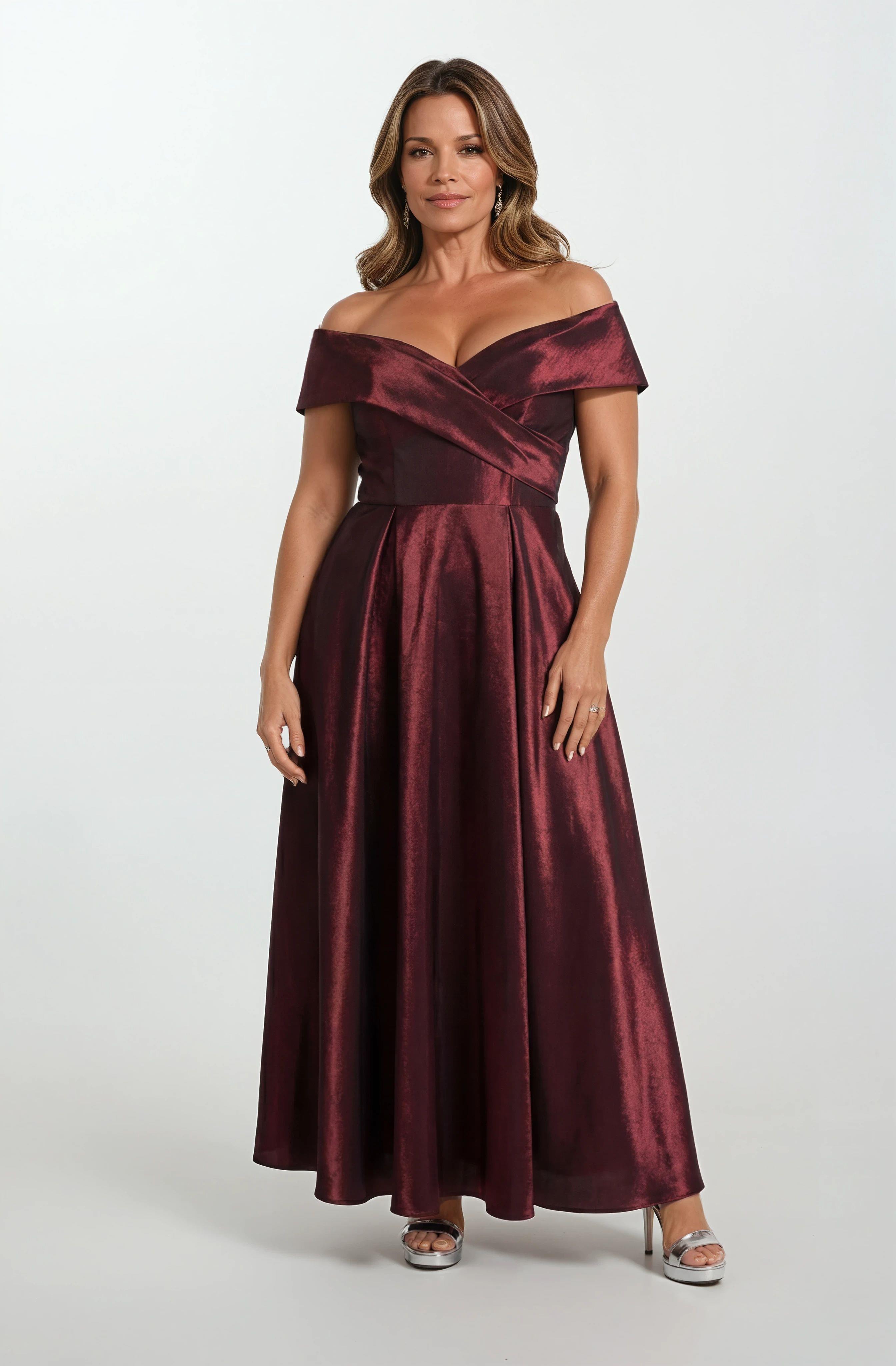 Rinetto Madonna Yaka Kloş Uzun Abiye Elbise BORDO