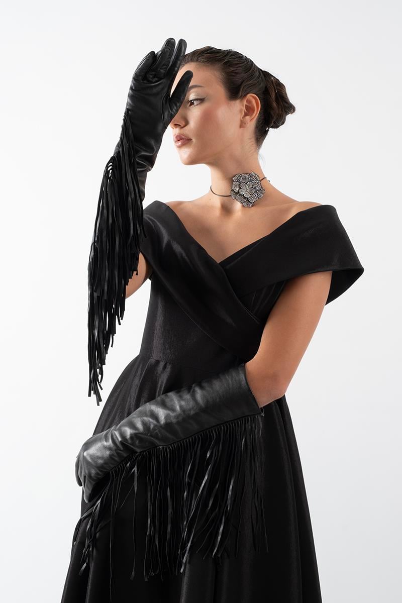 Rinetto Madonna Yaka Kloş Uzun Abiye Elbise SİYAH