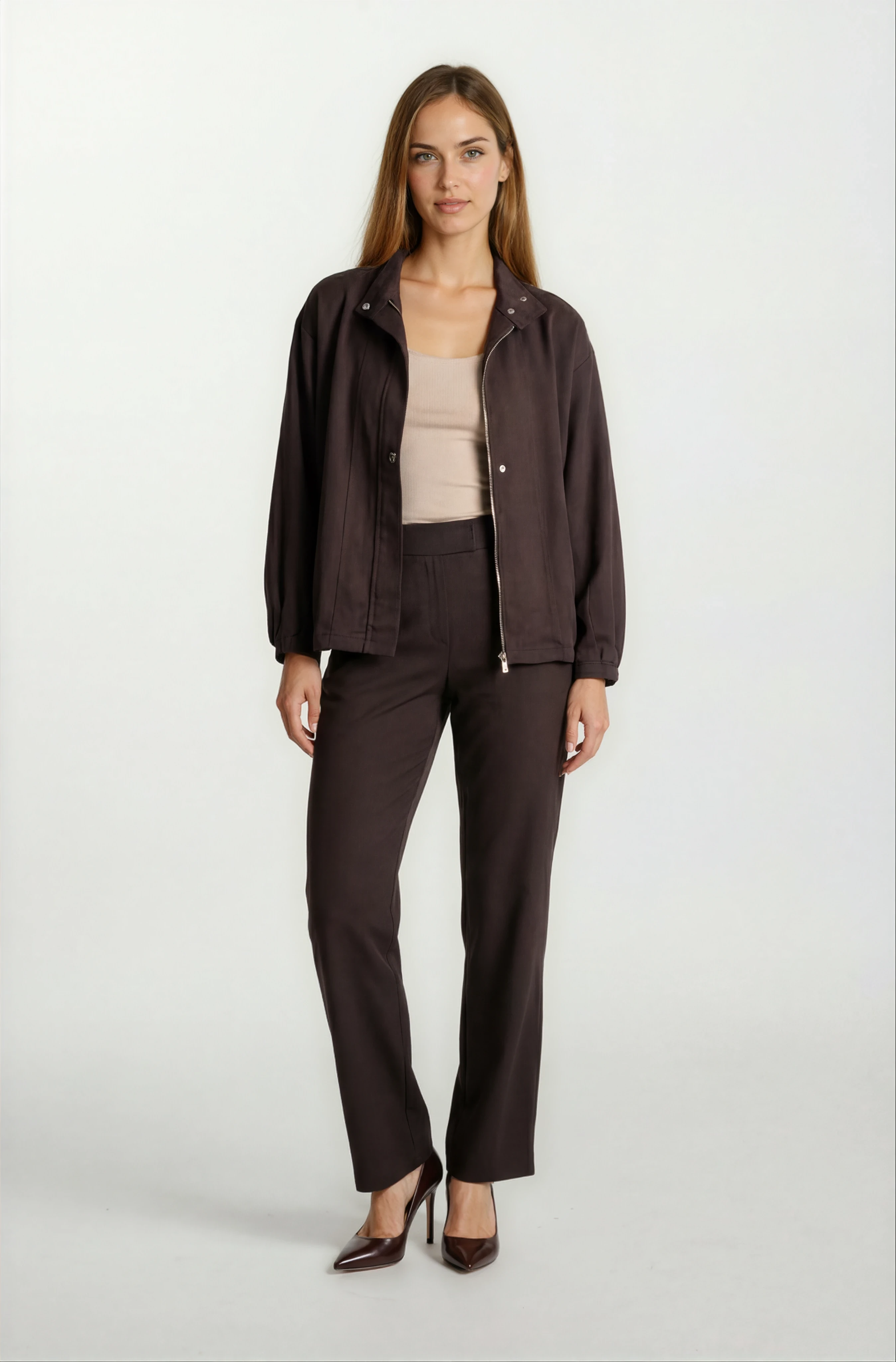 Russum Dik Yaka Önden Fermuarlı Kuşaklı Mont KAHVE