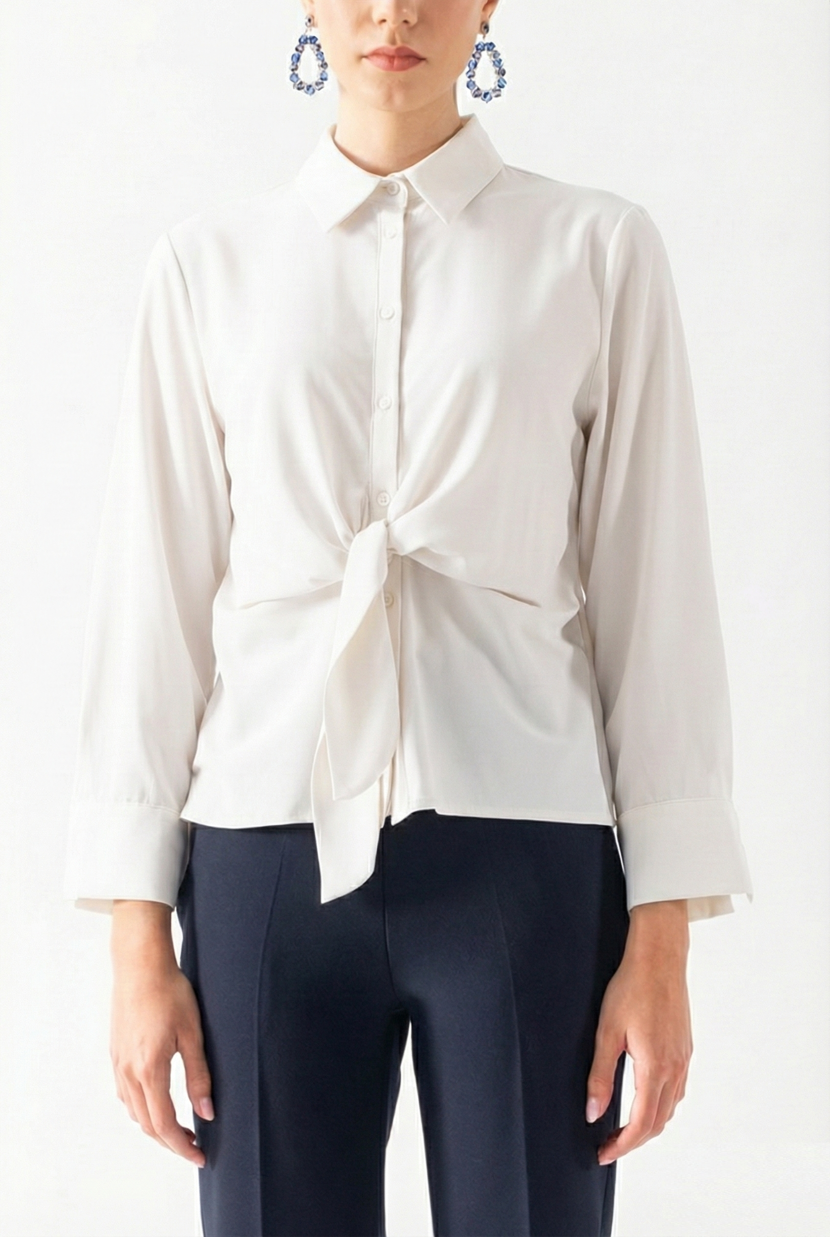 Vardalos Klasik Yaka Önden Bağlama Detaylı Gömlek EKRU