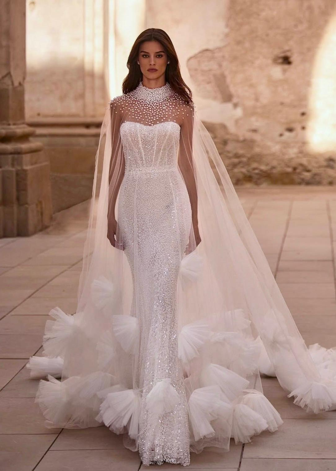 Beyaz Full İnci İşlemeli Etek Ucu Fırfır Detaylı Celestial Glow Balık Gelinlik