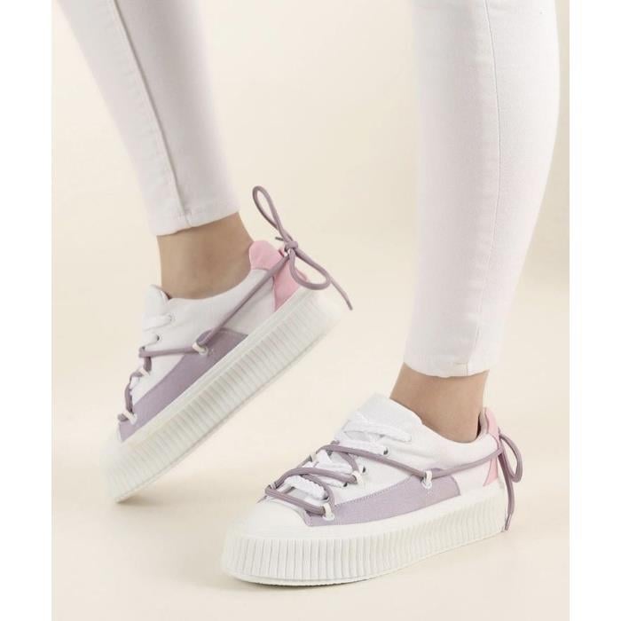 Beyaz Tabanlı Lila İp Ve Garni Detaylı Tasarım Spor Ayakkabı