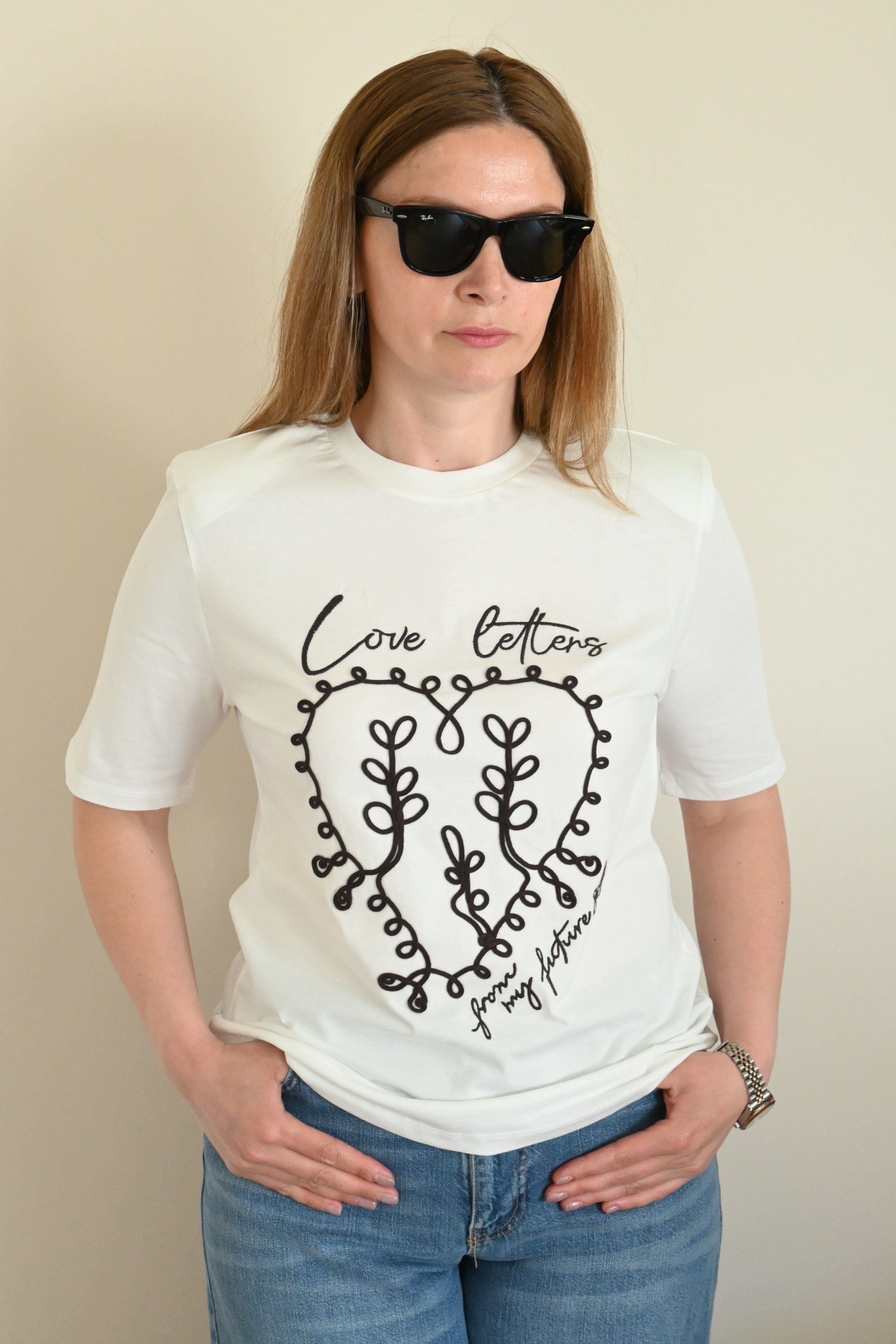 LOVE LETTERS BASKILI VATKALI EKRU TİŞÖRT