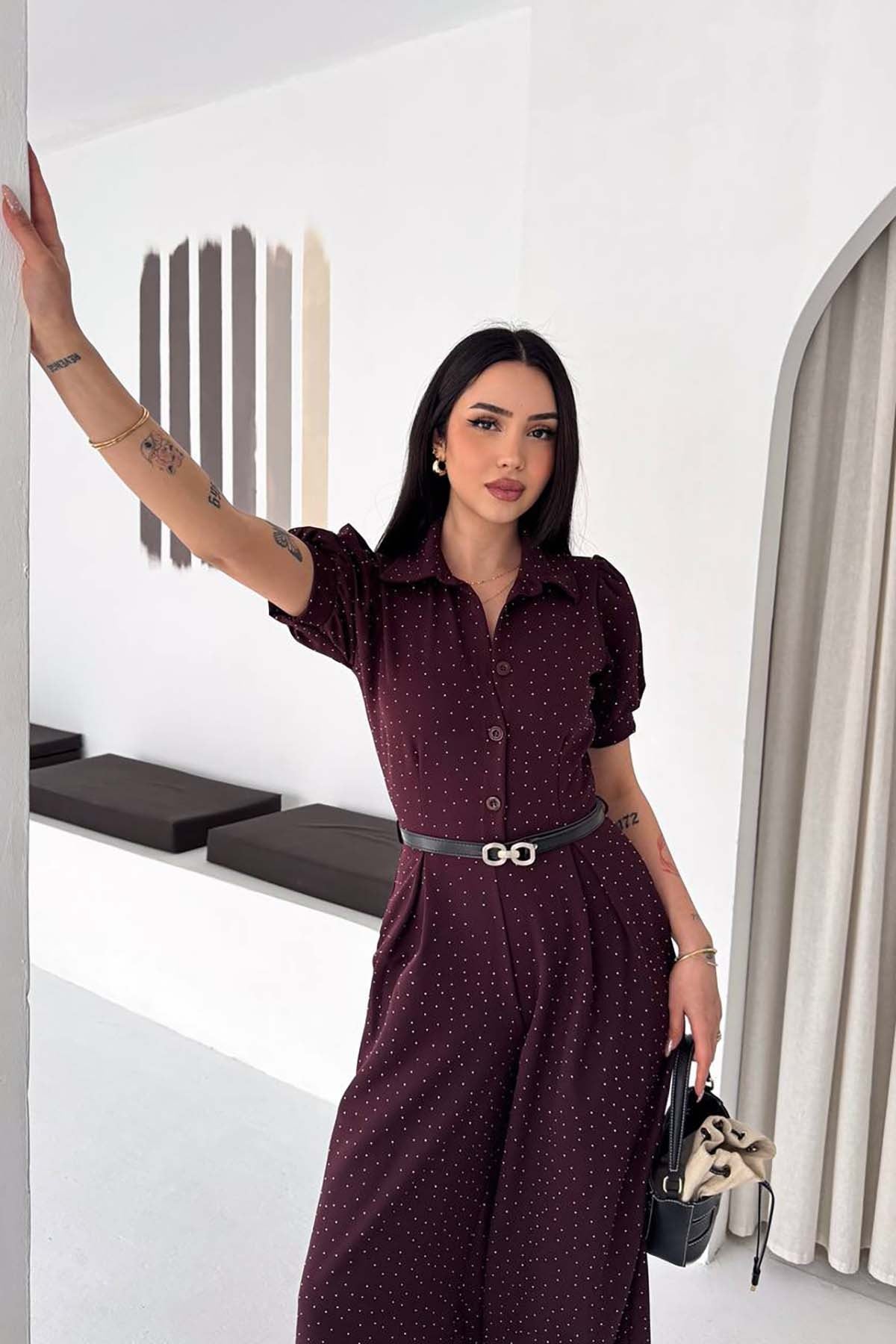 Kadın Taş Detaylı Kemerli Bol Paça Tulum MLBK4592