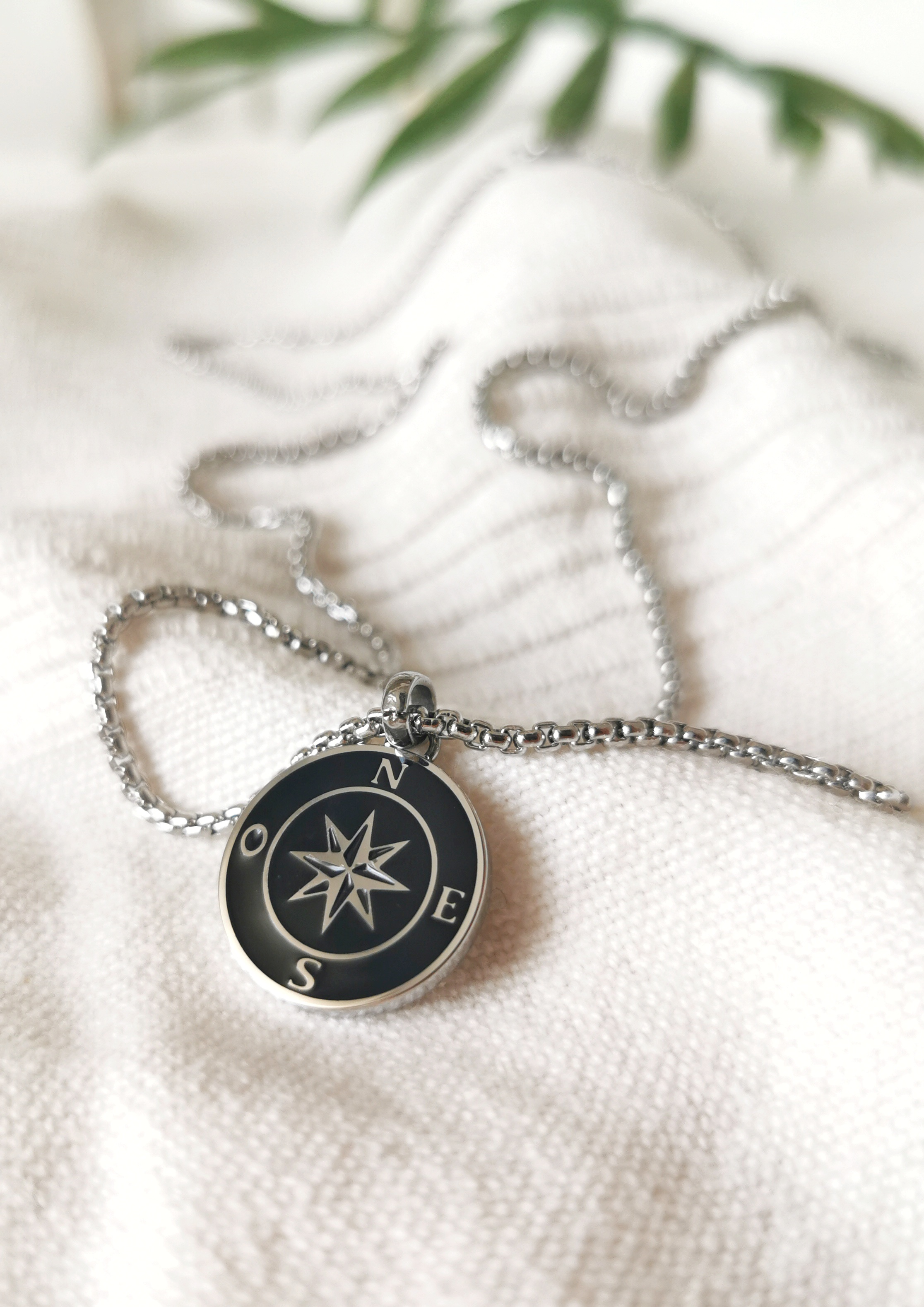 Çelik Pusula Elite Erkek Kolye