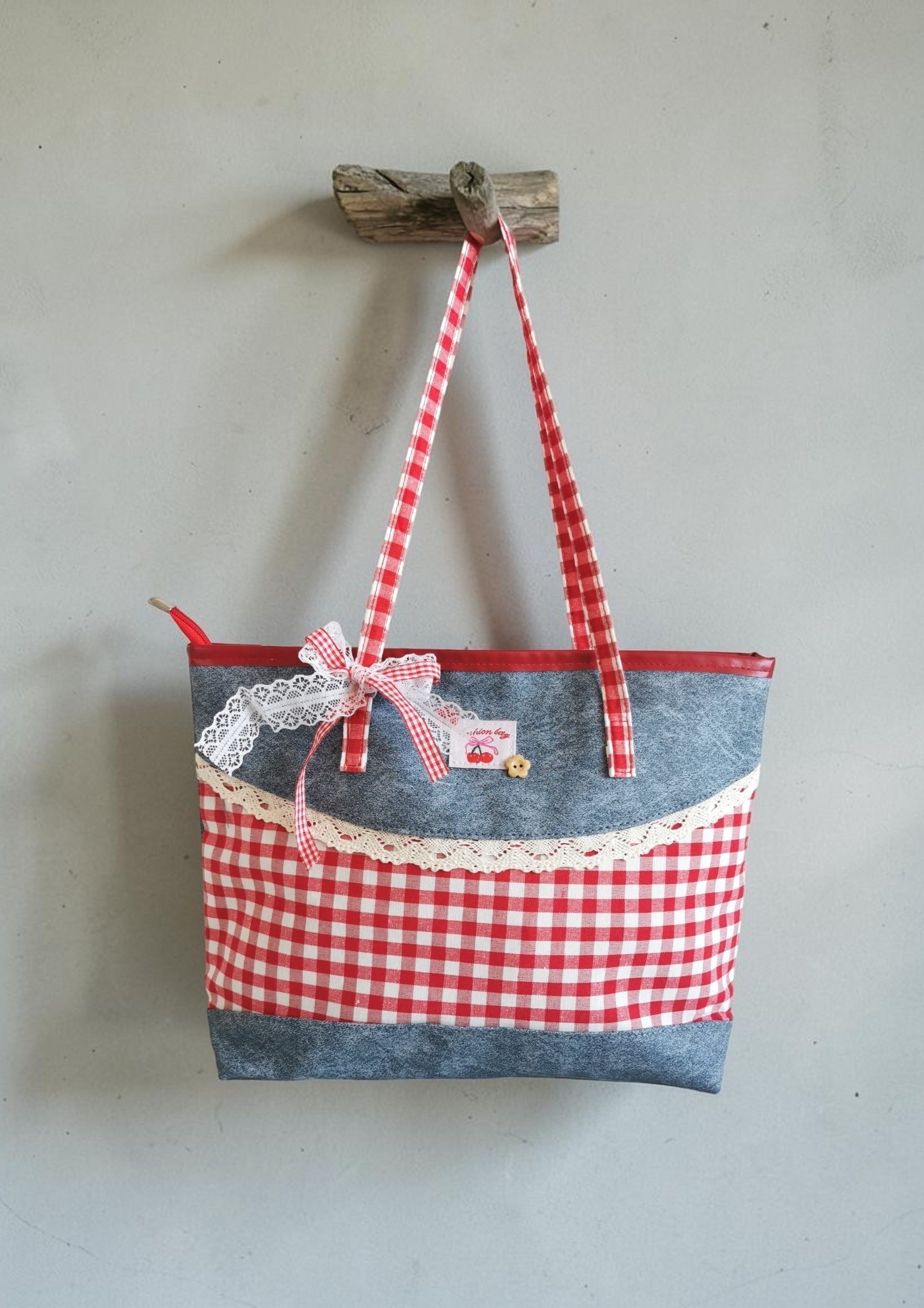 Kırmızı Pötikareli Kot Efektli Fermuarlı Kumaş Omuz Çantası 36x26 cm