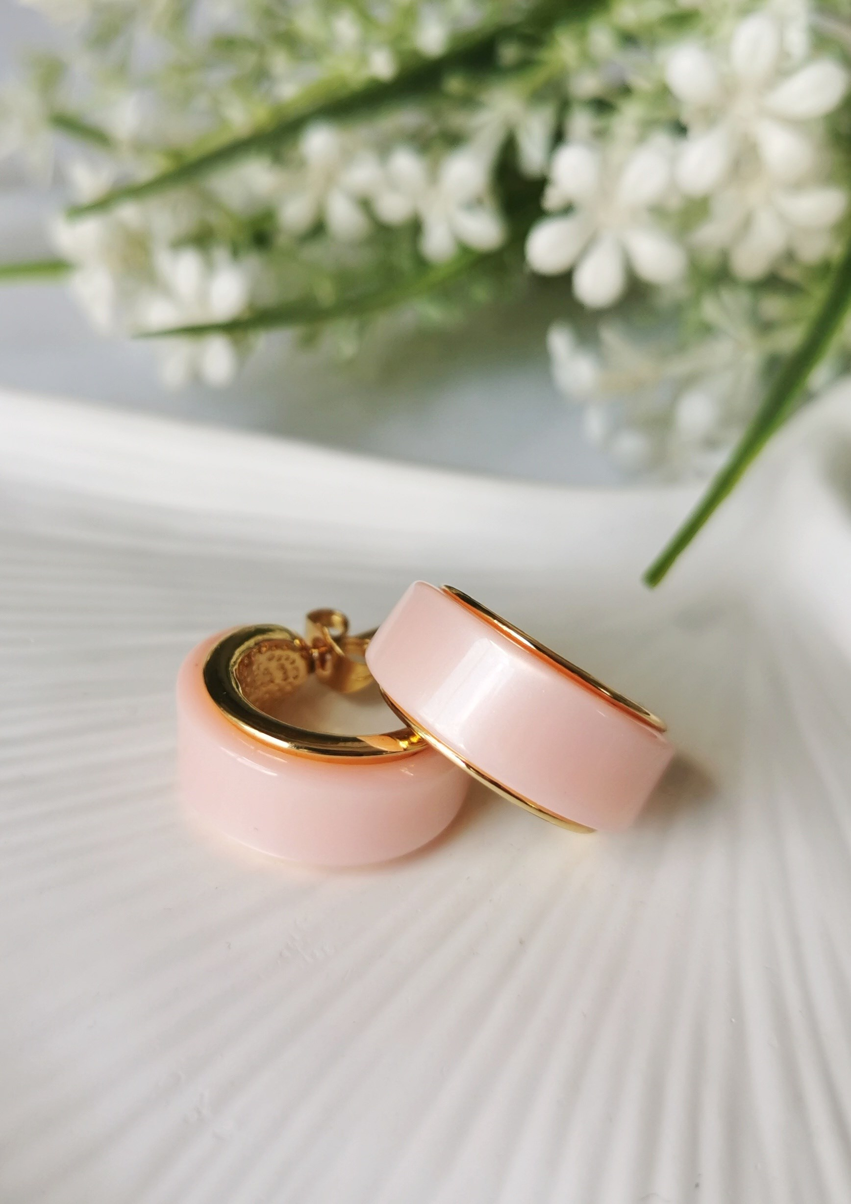 Renkli Halka Çelik Küpe 2 cm – Şeker Pembe