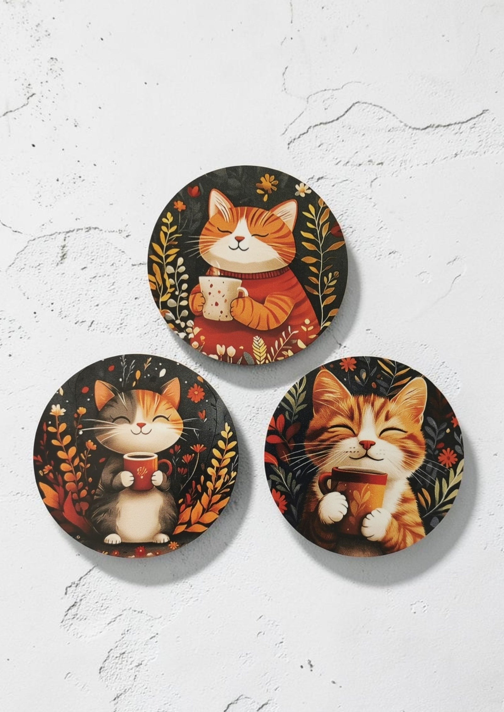 Sevimli Kedi ve Kahve Temalı Dekoratif Ahşap Bardak Altlığı Çap 10 cm