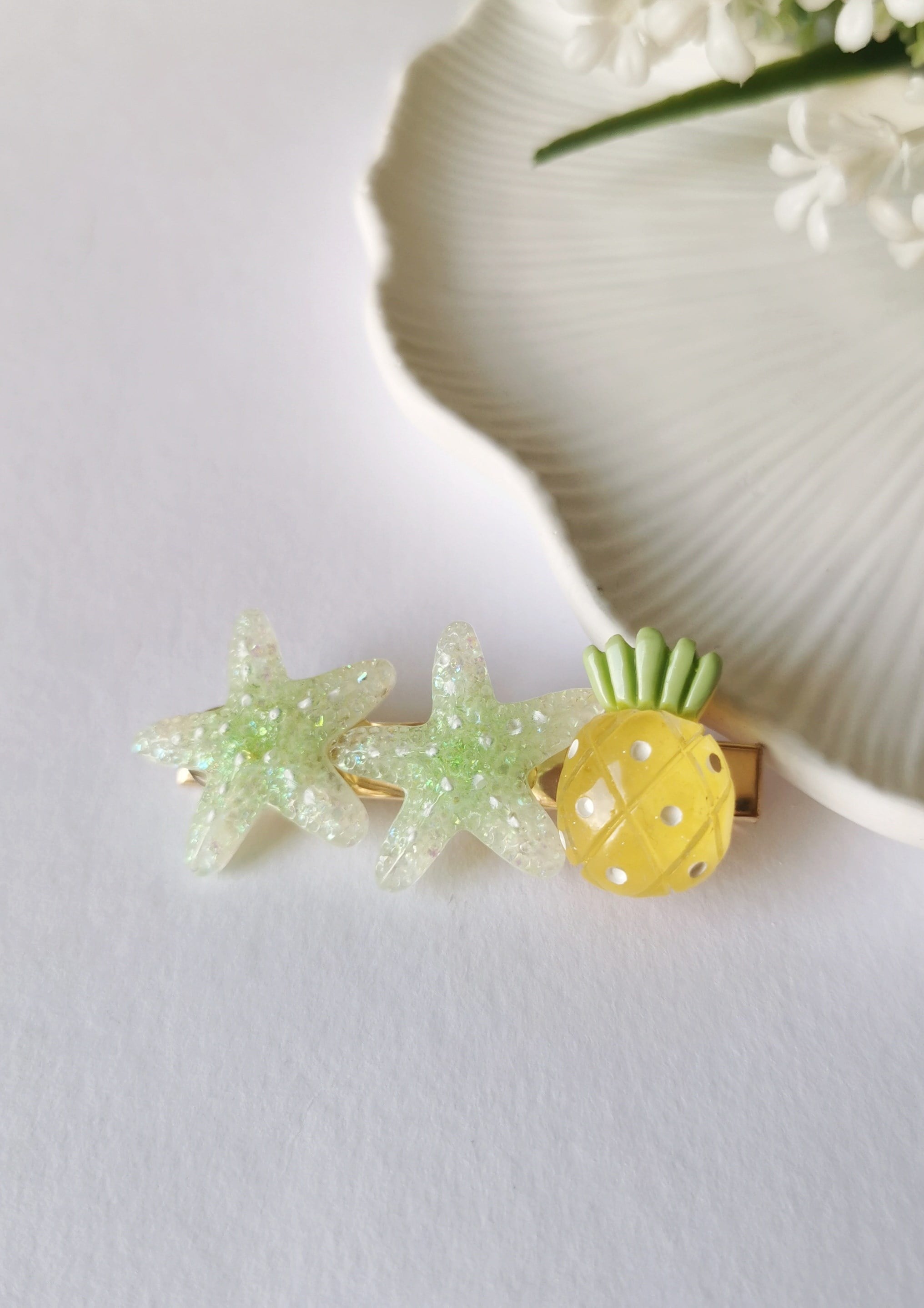 Simli Denizyıldızı & Ananas Desenli Pensli Toka – 6x2 cm