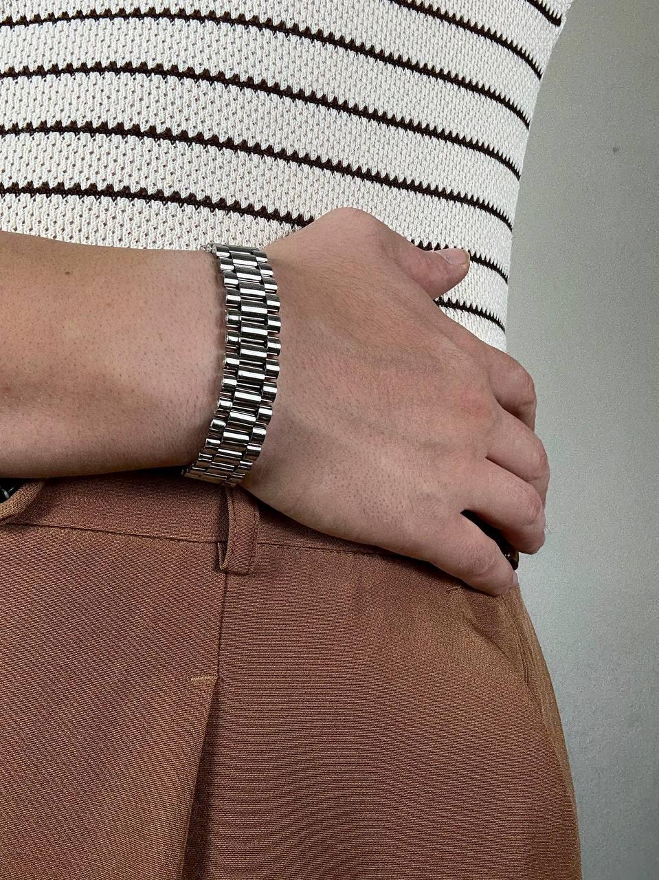 Bold Silver Clip Bracelet