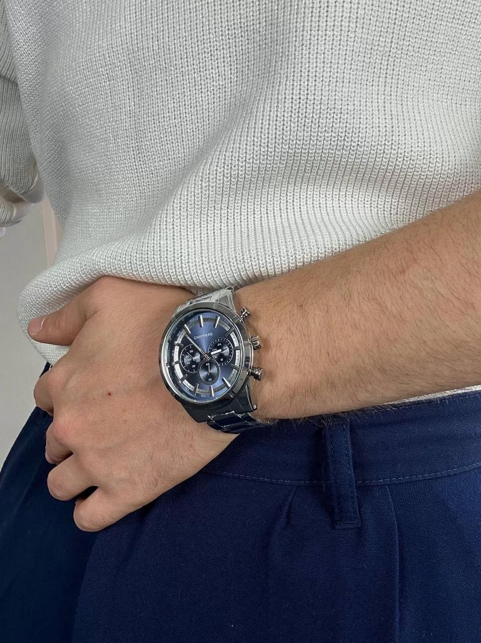 C.H Navy Blue Round Screen Wintage Wristhwatch