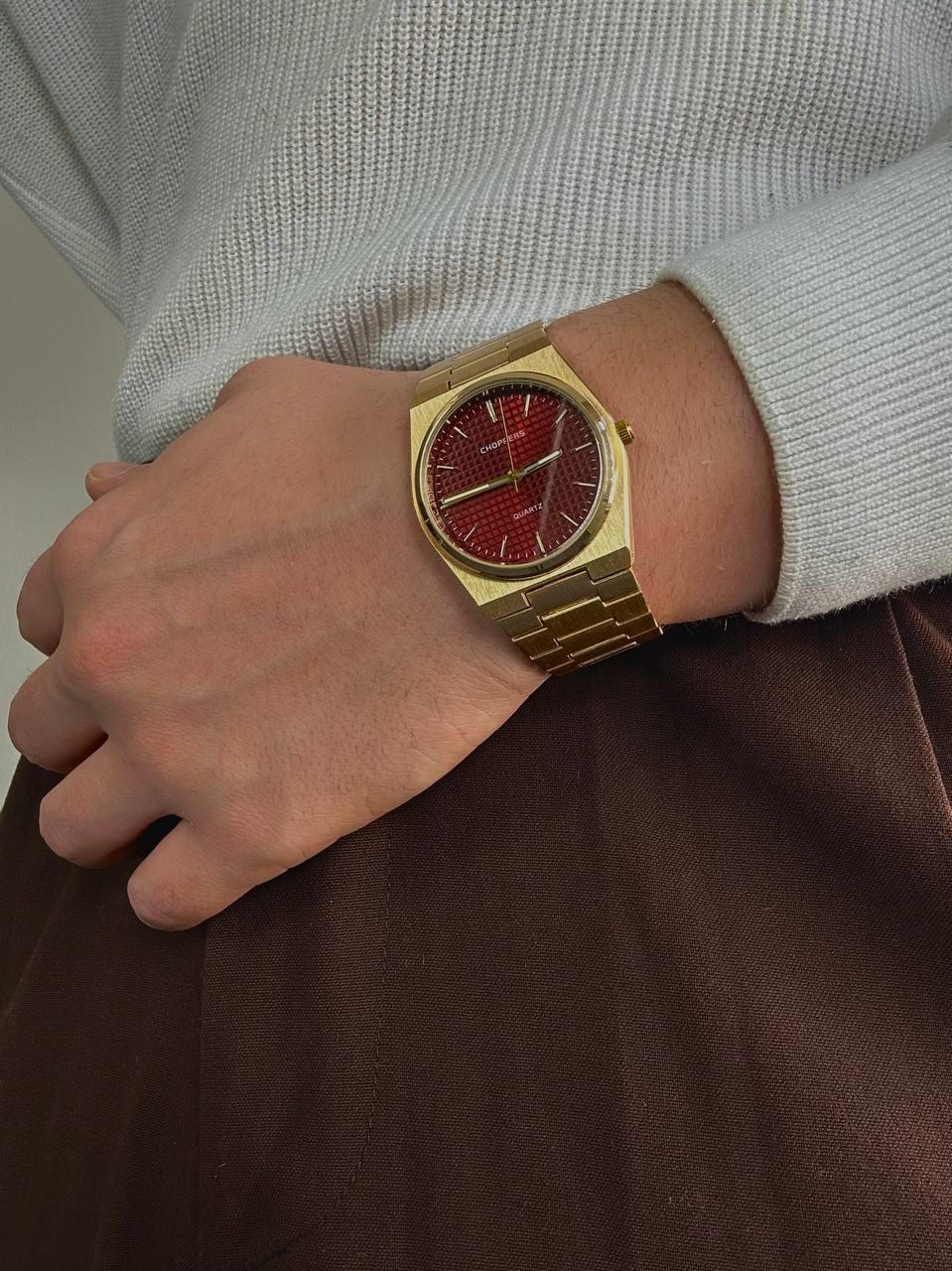 C.S Gold Cord Red Screen Vintage Wristhwatch