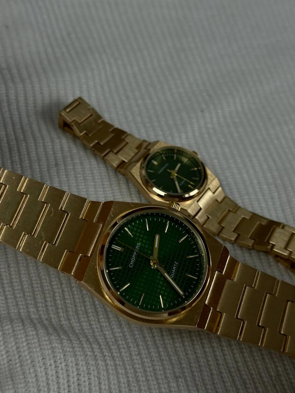 C.P Green Screen Couple Vintage Wristhwatch
