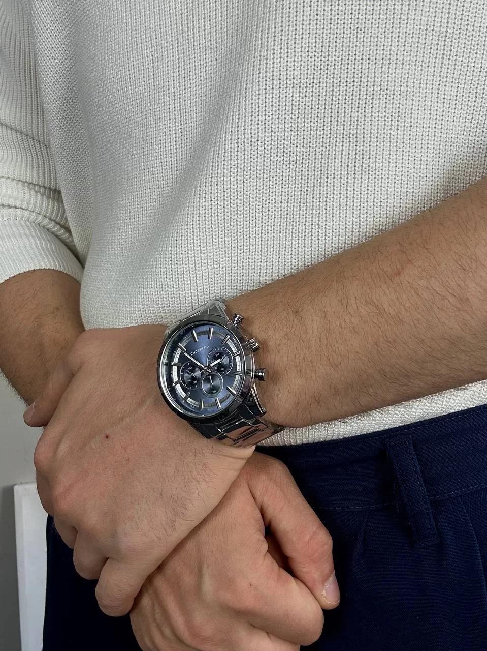 C.H Navy Blue Round Screen Wintage Wristhwatch