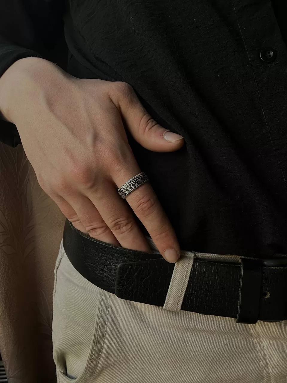 Crack Ring
