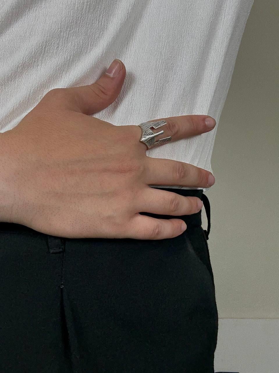 Helmet Ring