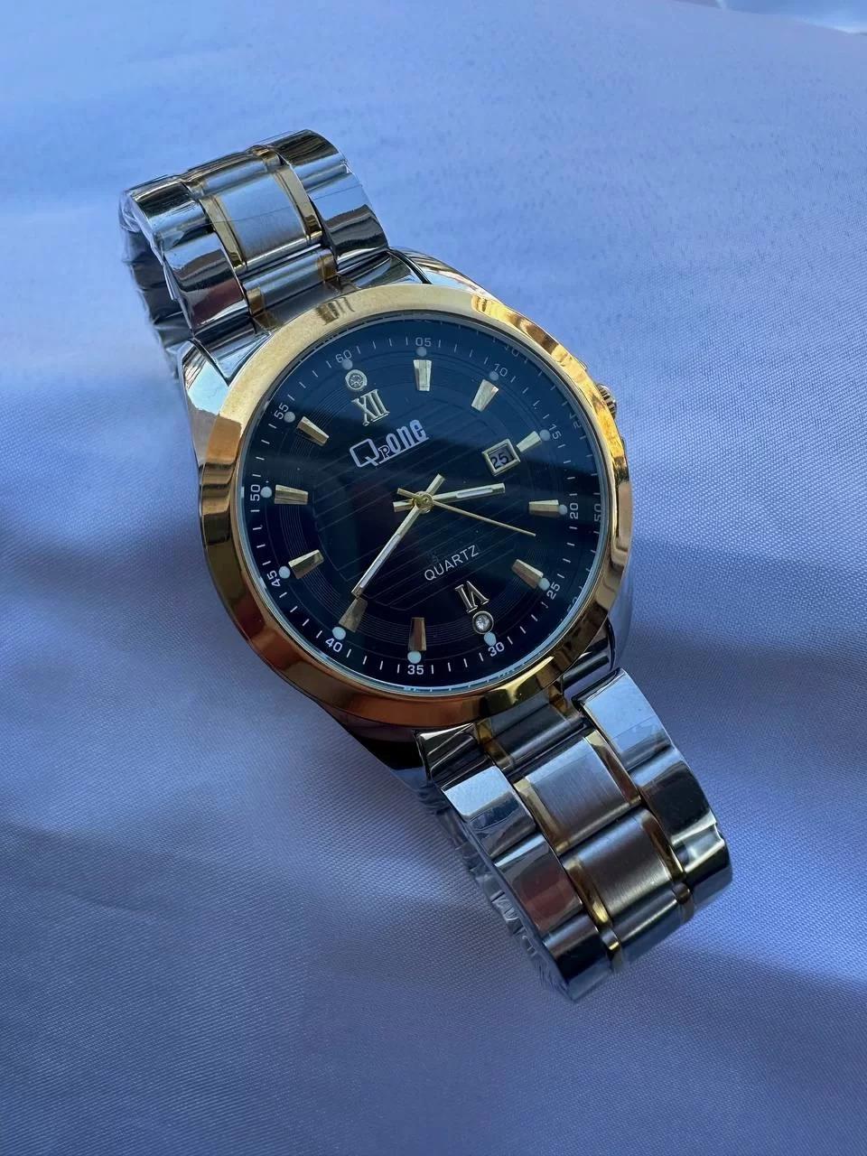 Q.P Gold Silver Vintage Wristhwatch