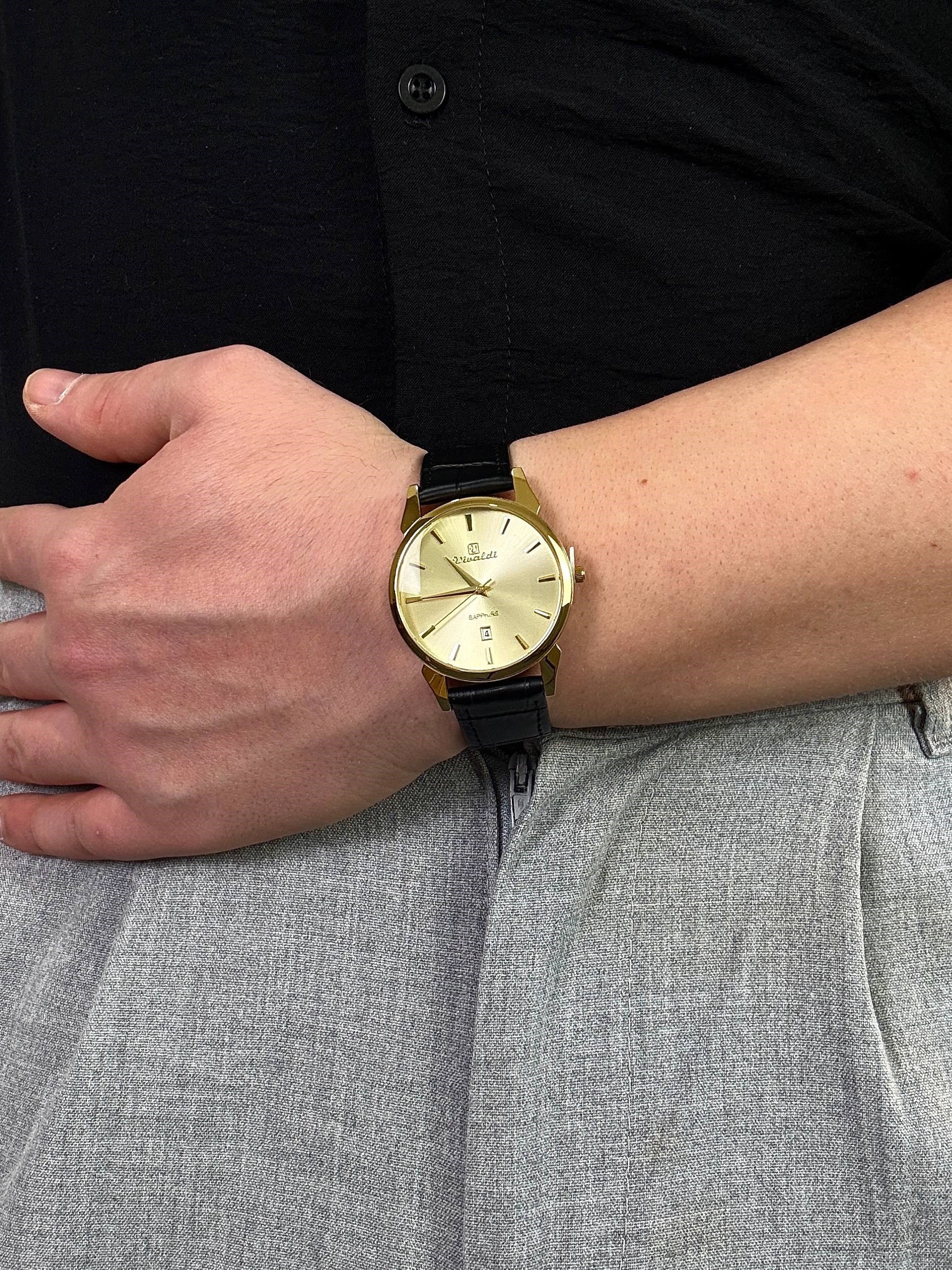Revon Vintage Leather Cord Wisthwatch